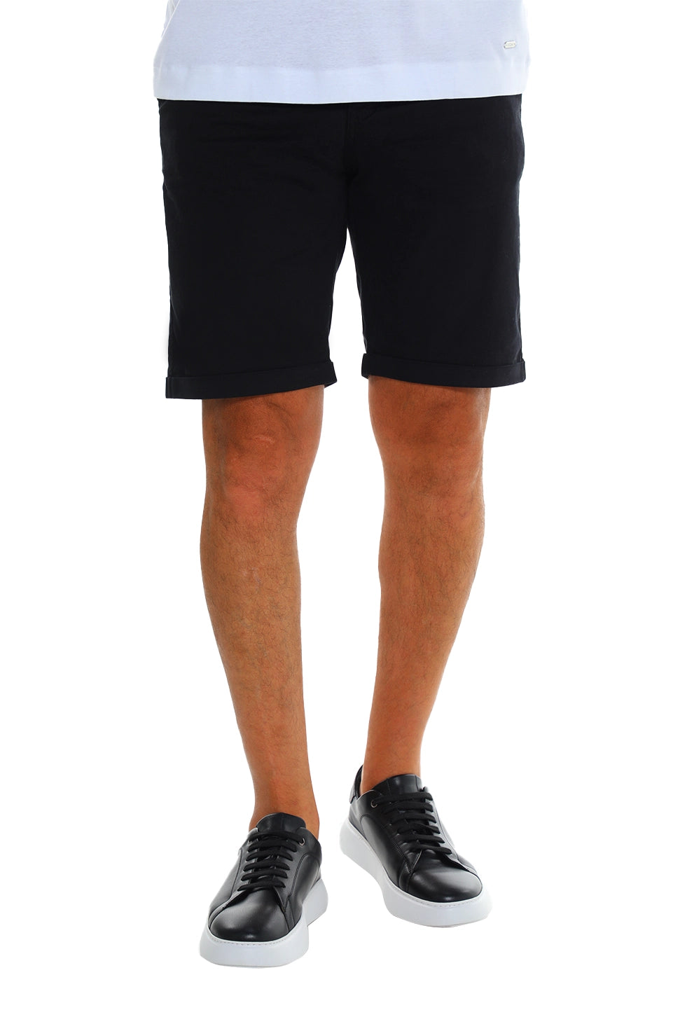 Black Chino Short With Five Pockets Style