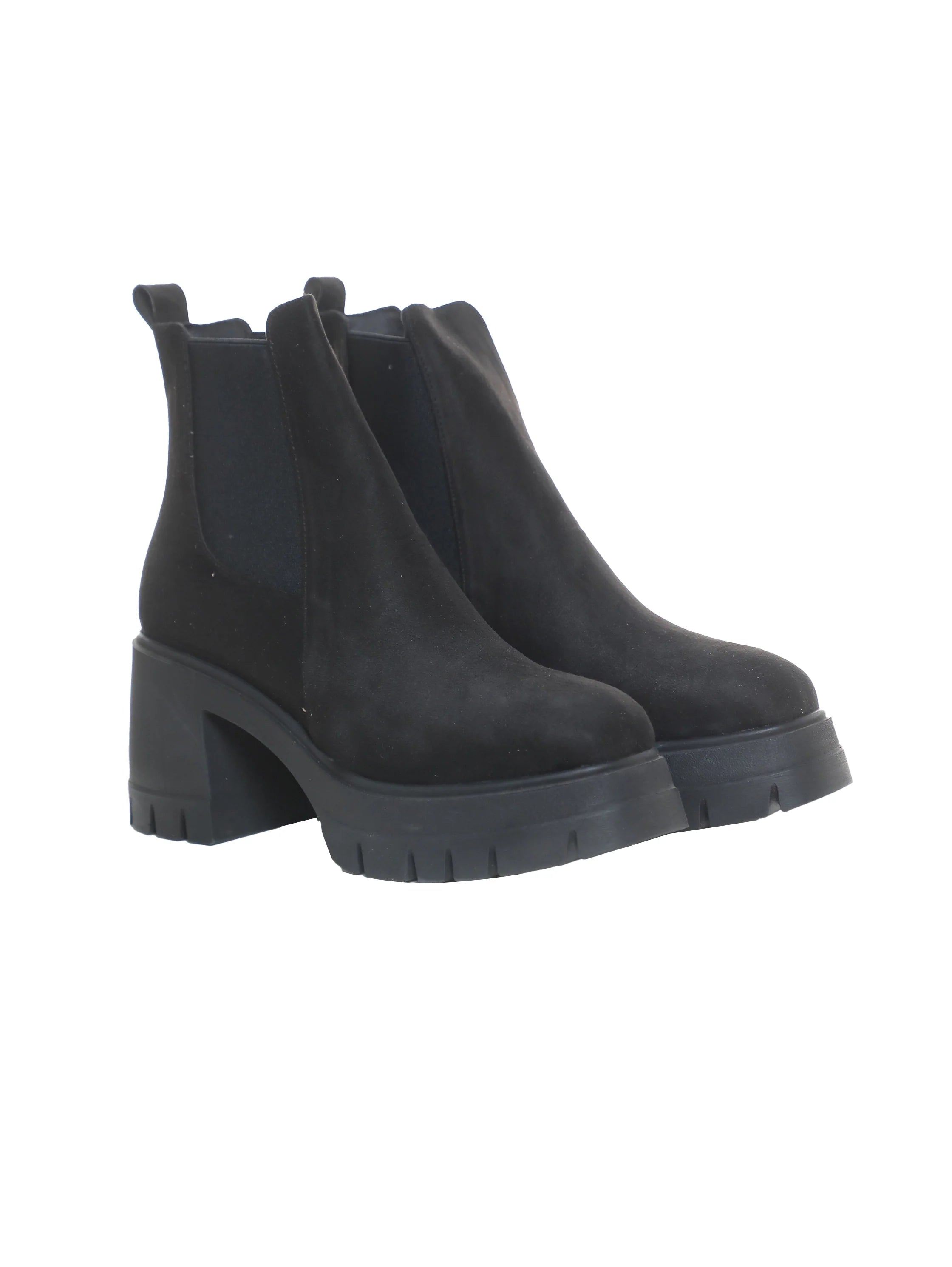 Black Ankle Boot With Western Style