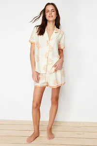 Trendyol Sun Patterned Off White Pajama Set