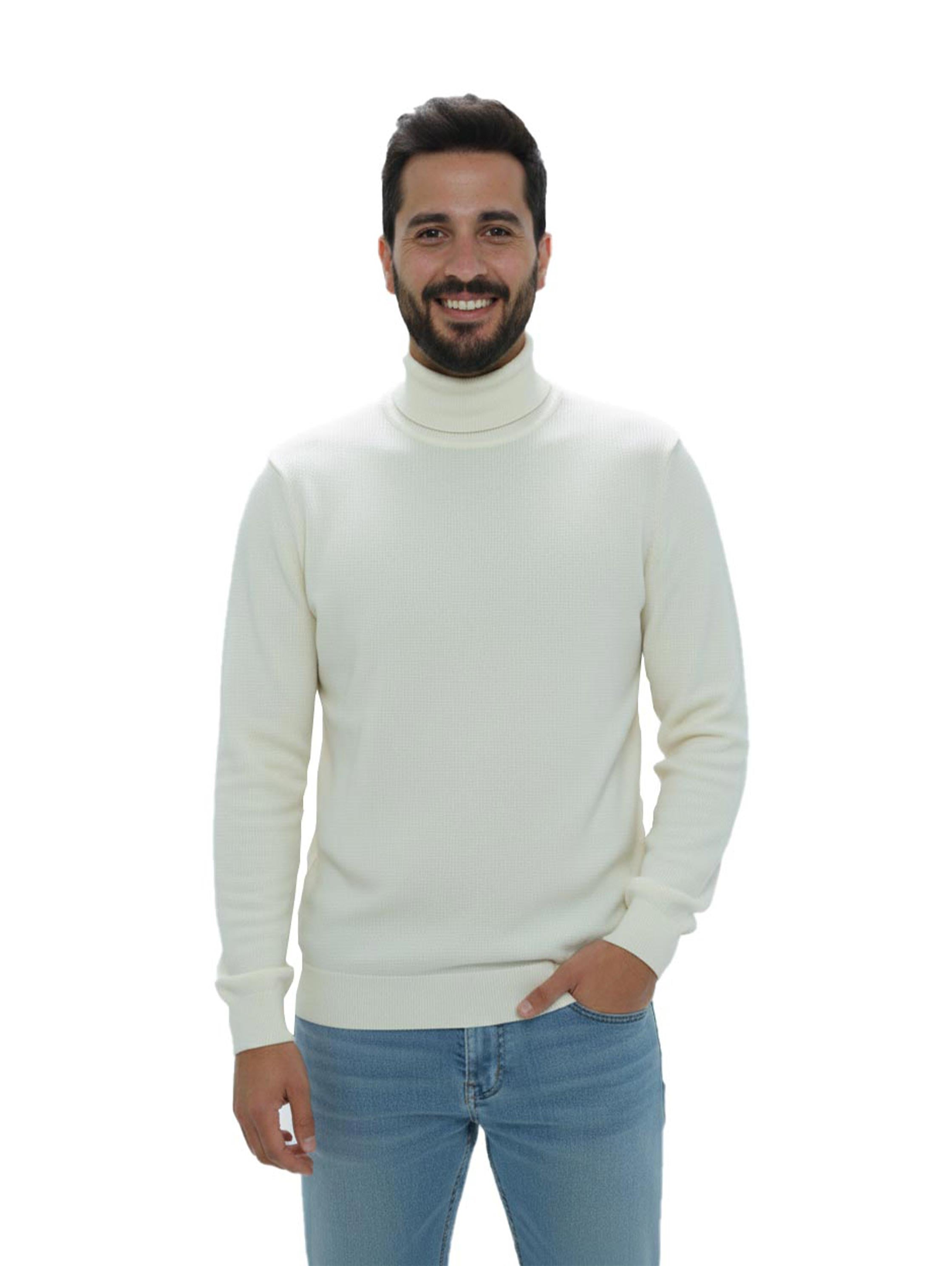 Turtleneck Long Sleeved Offwhite Pullover