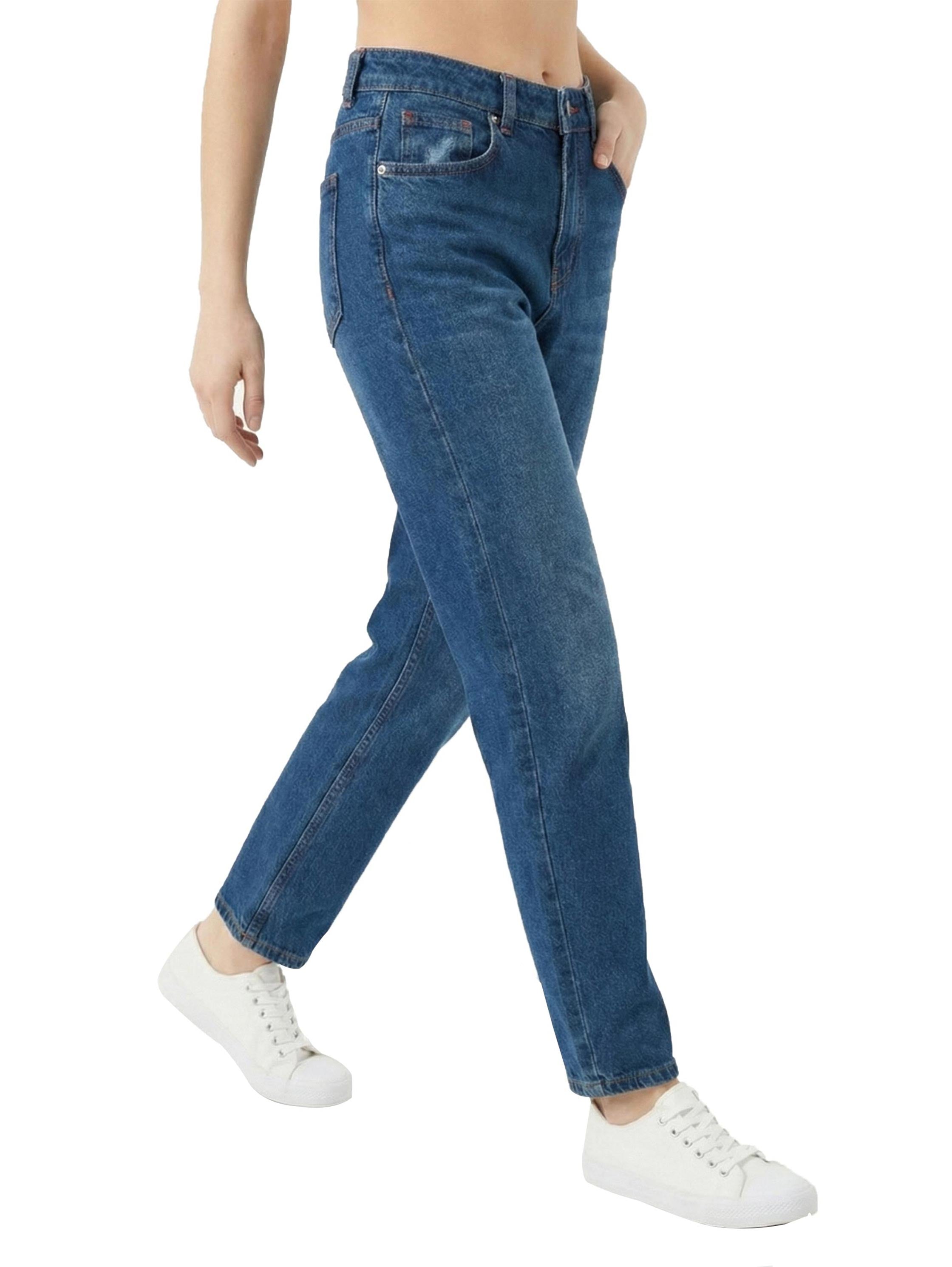 Light Blue Mom Fit Jeans Five Pocket Style