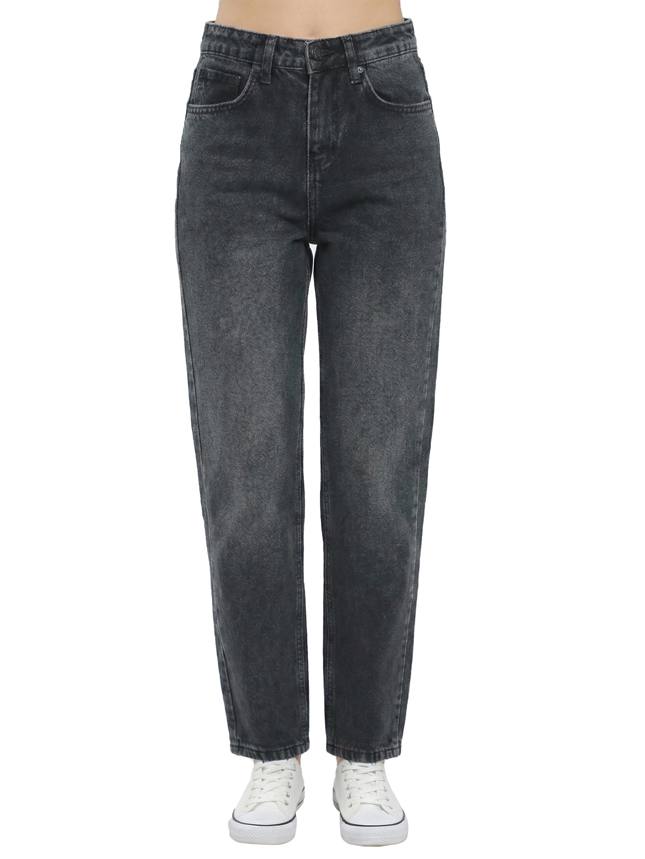 Black Mom Fit Jeans With Black Pocket