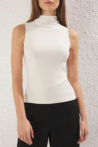 Trendyol Stand-Up Collar Offwhite Stretchy Blouse