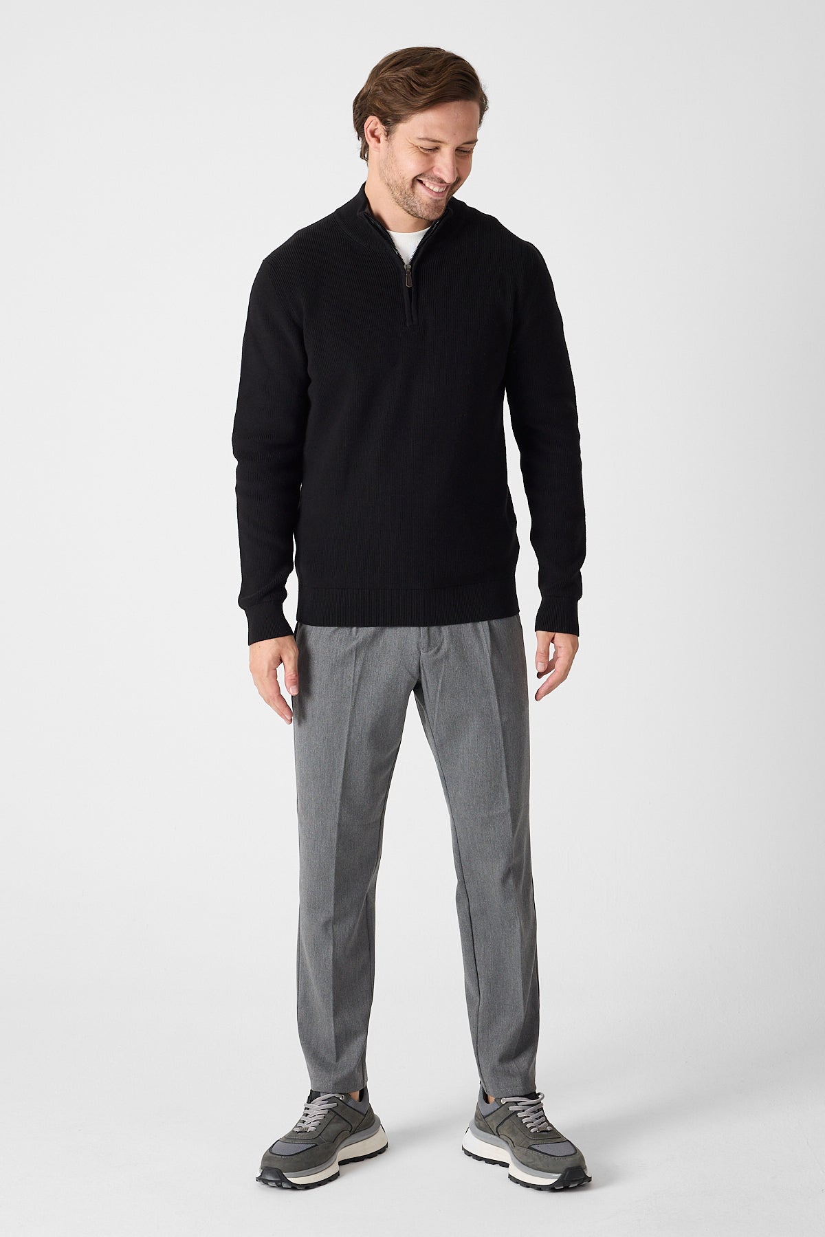 Casual Black Quarter Zip Pullover With Contrast Collar Accent