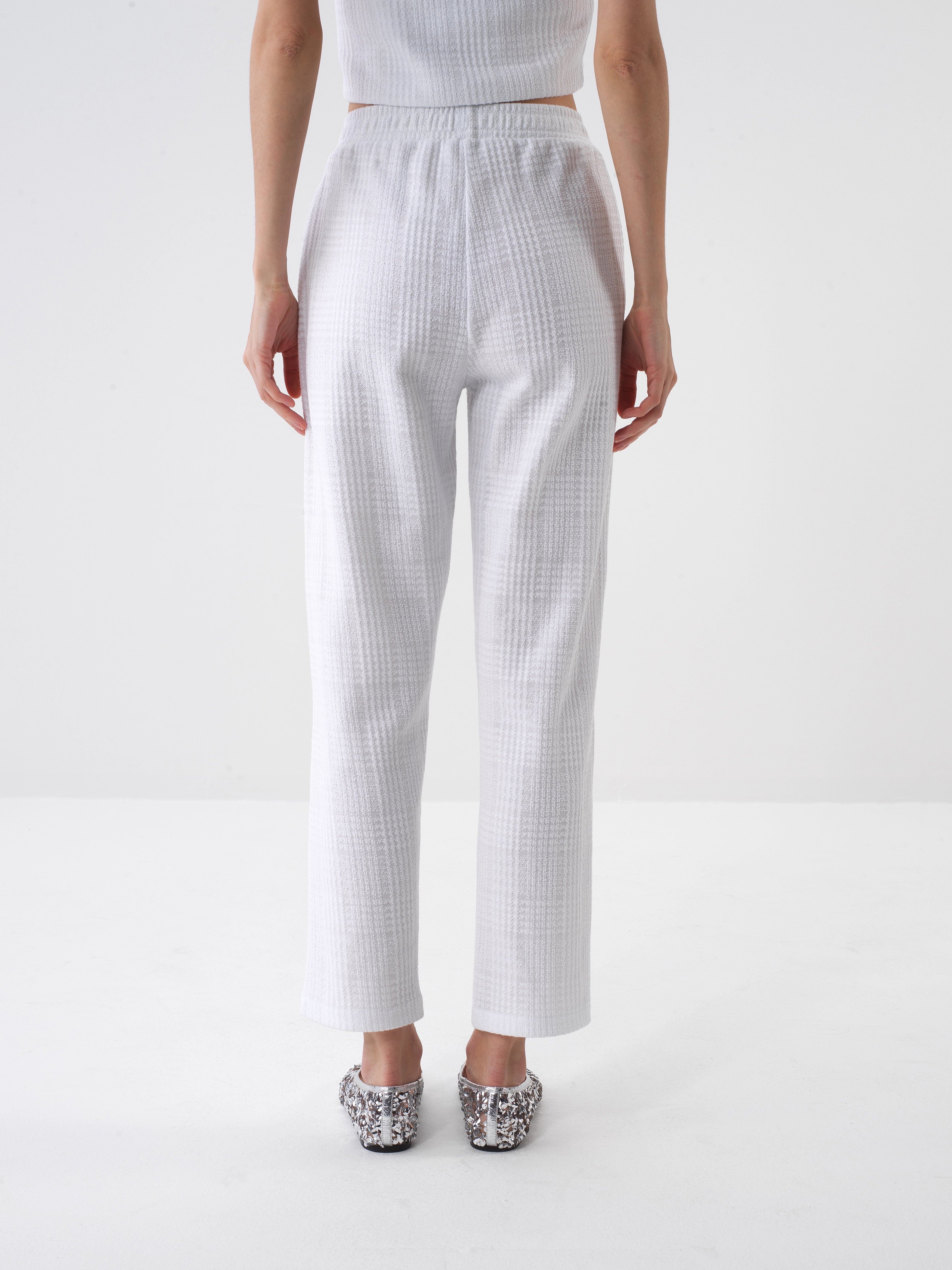 Xint White Regular Fit Cotton Pant