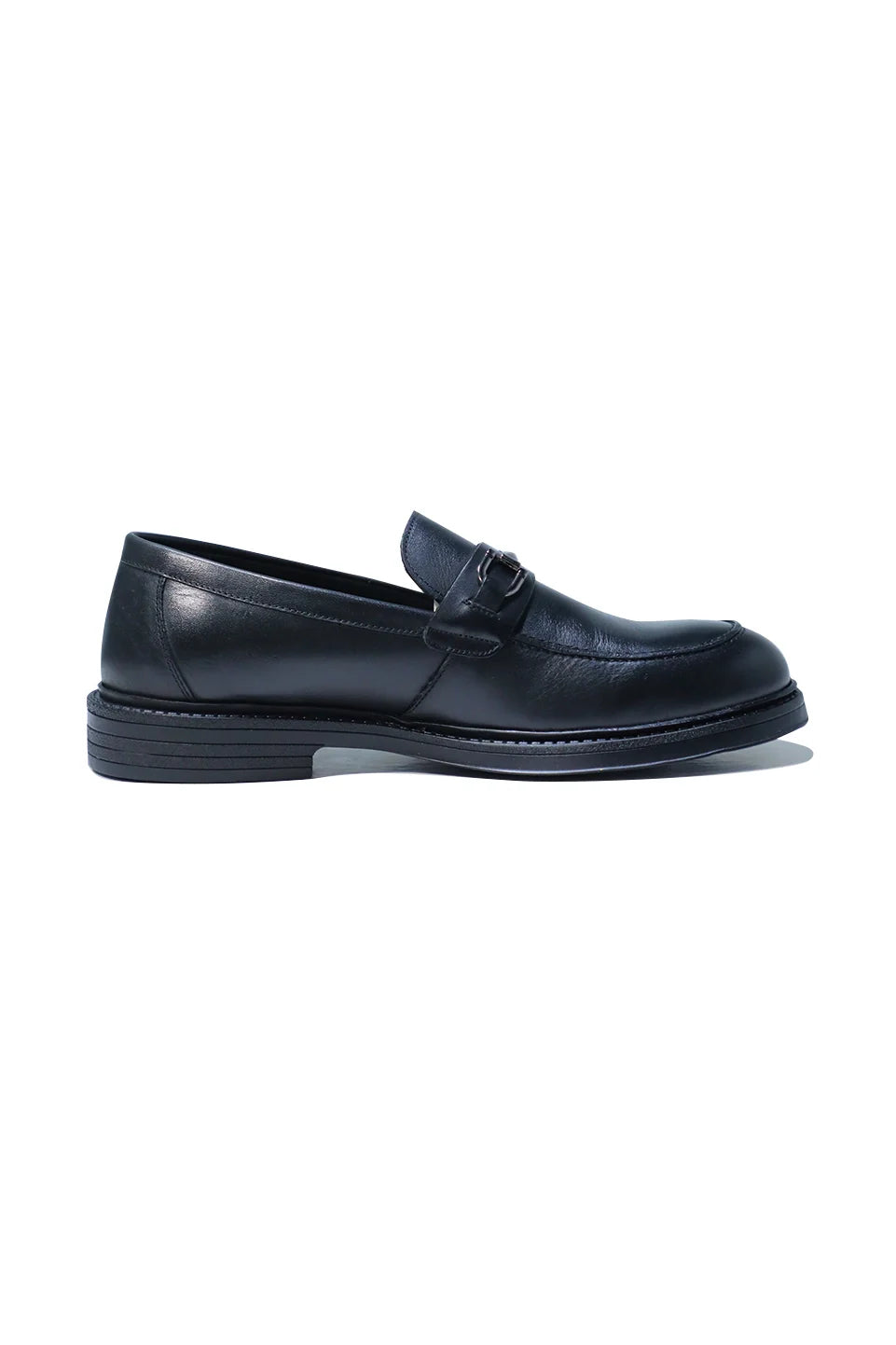 Elegant Black Leather Loafer