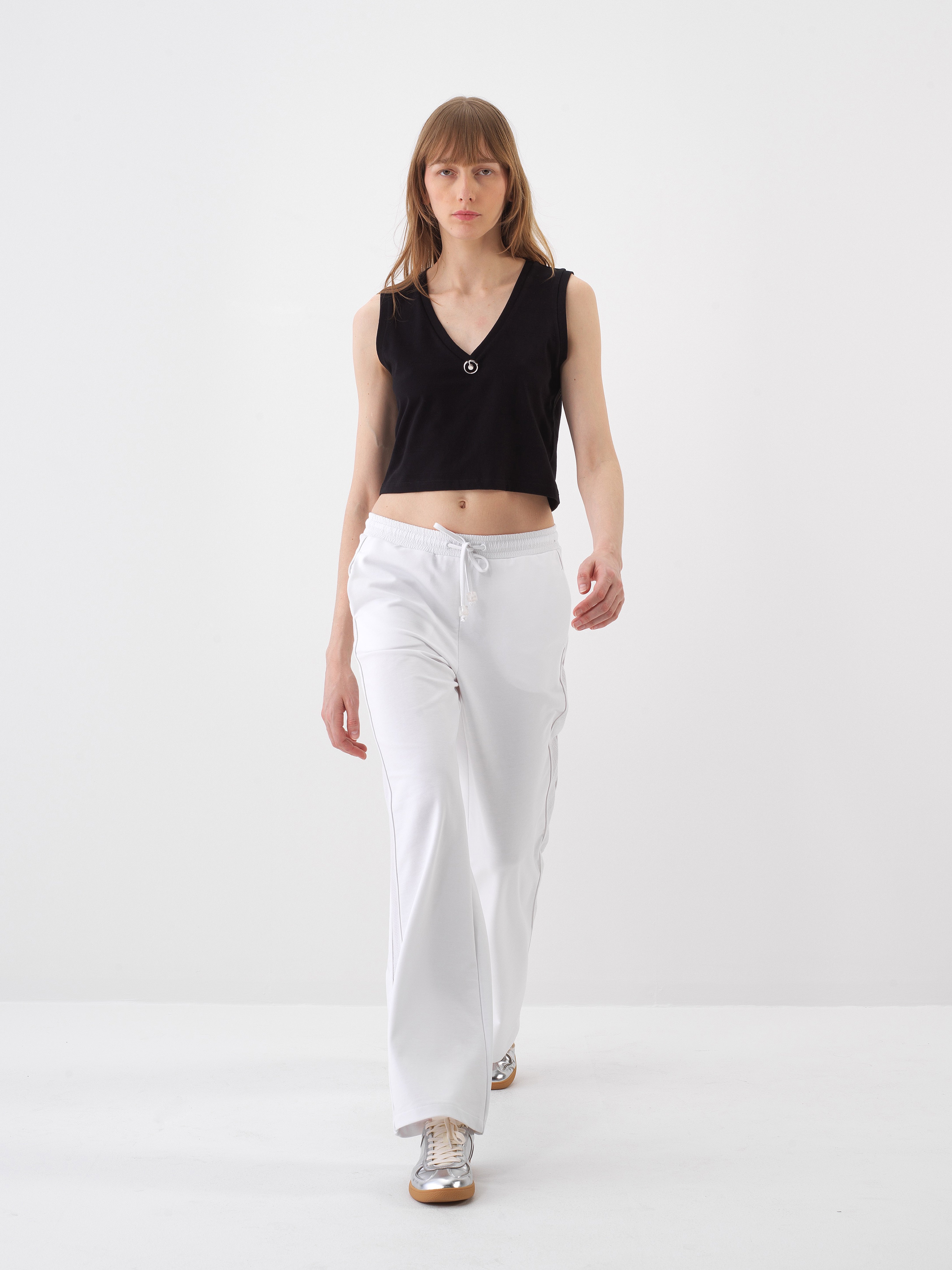 Xint Black Slim Fit Cotton Basic Top