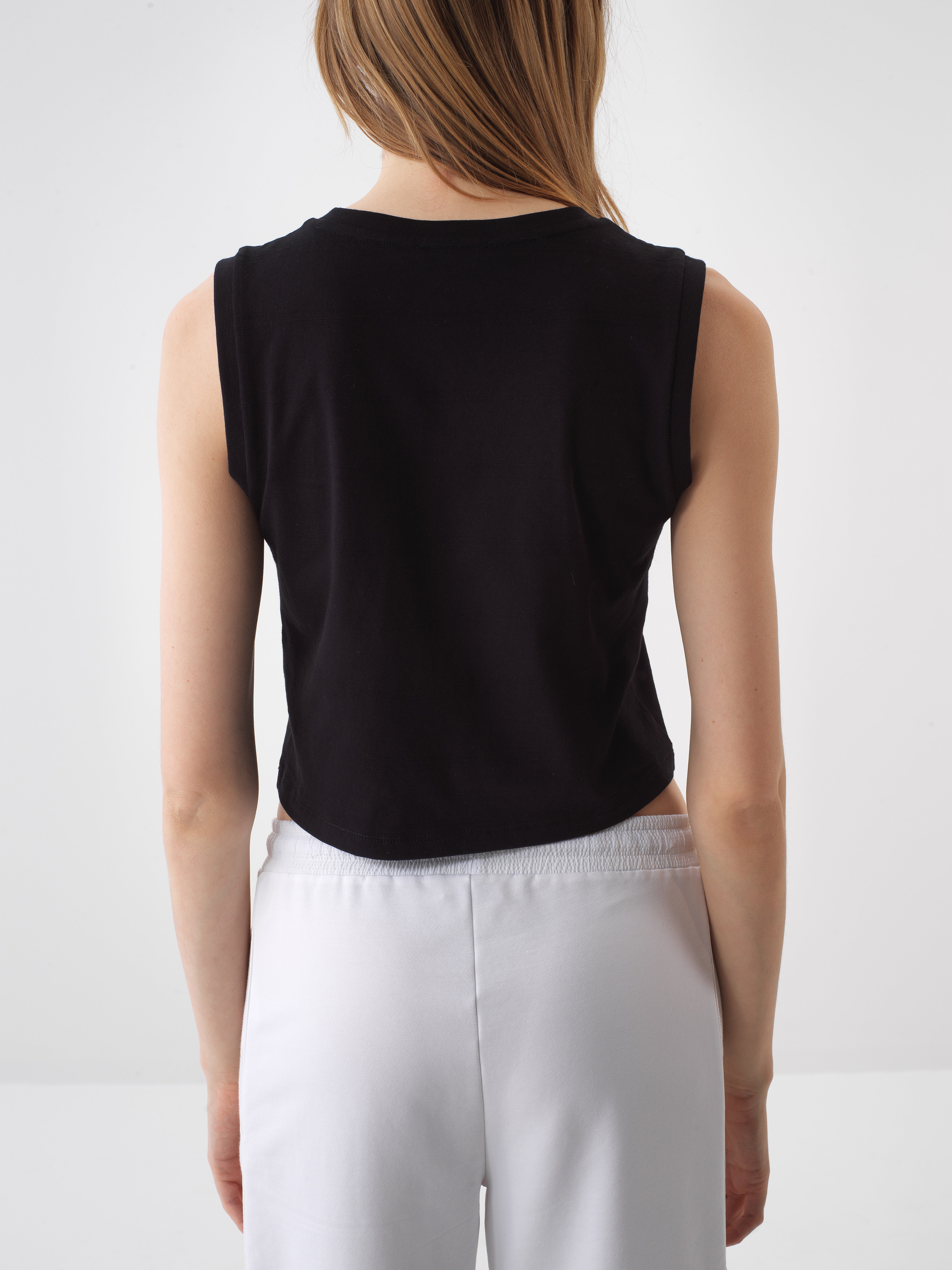 Xint Black Slim Fit Cotton Basic Top