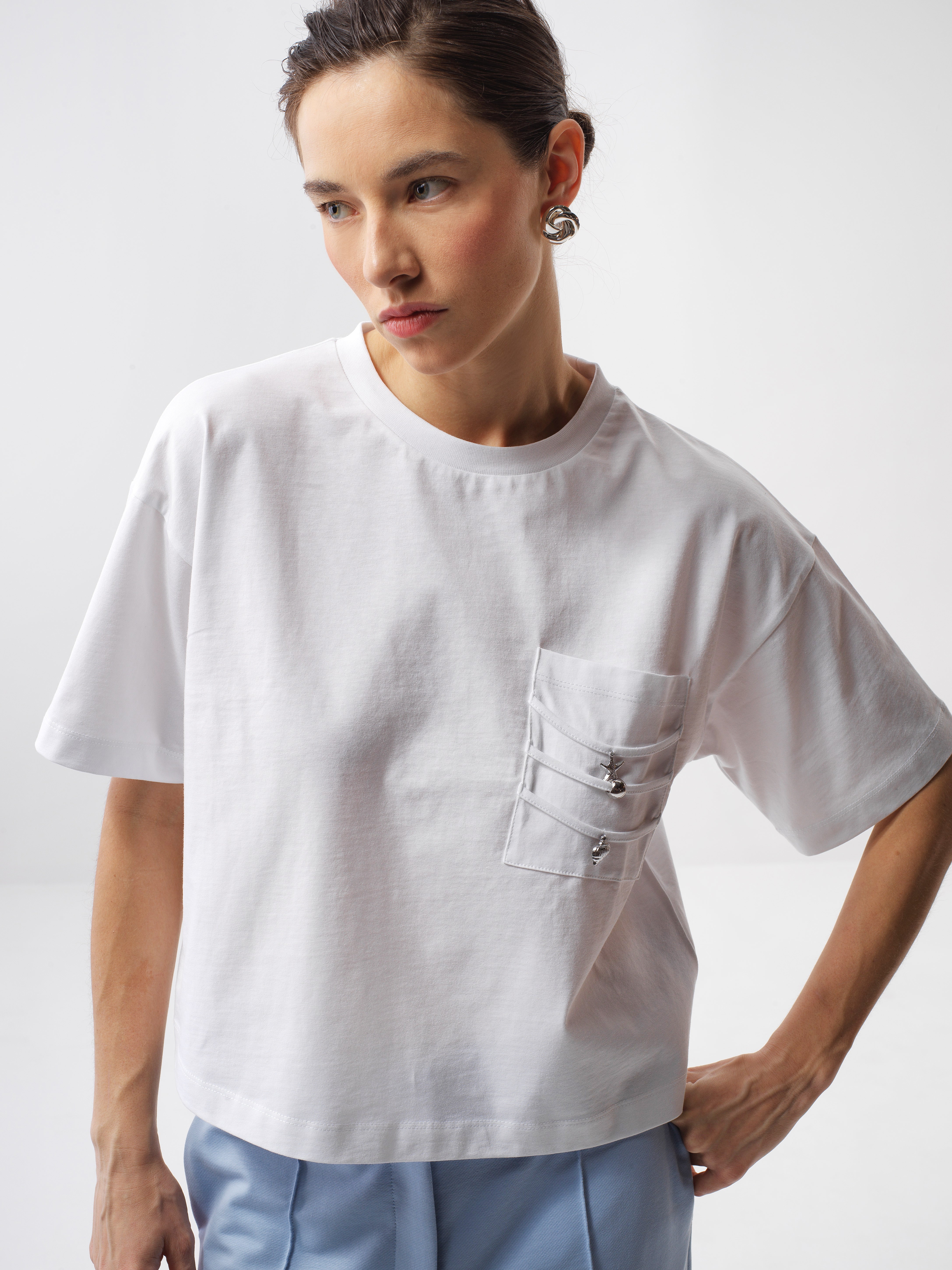 Xint White T-Shirt With Pocket Design