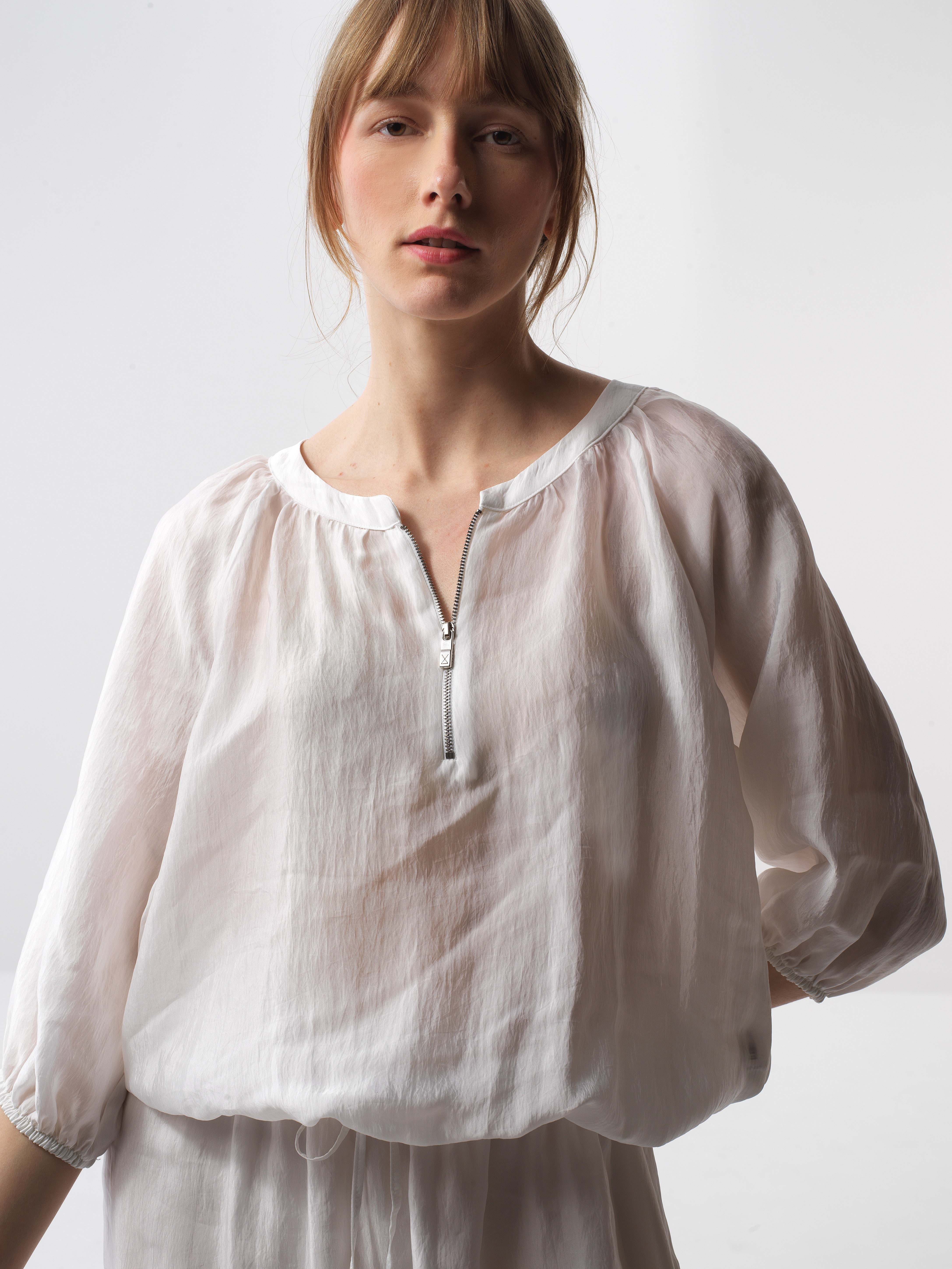 Xint White Casual T-Shirt