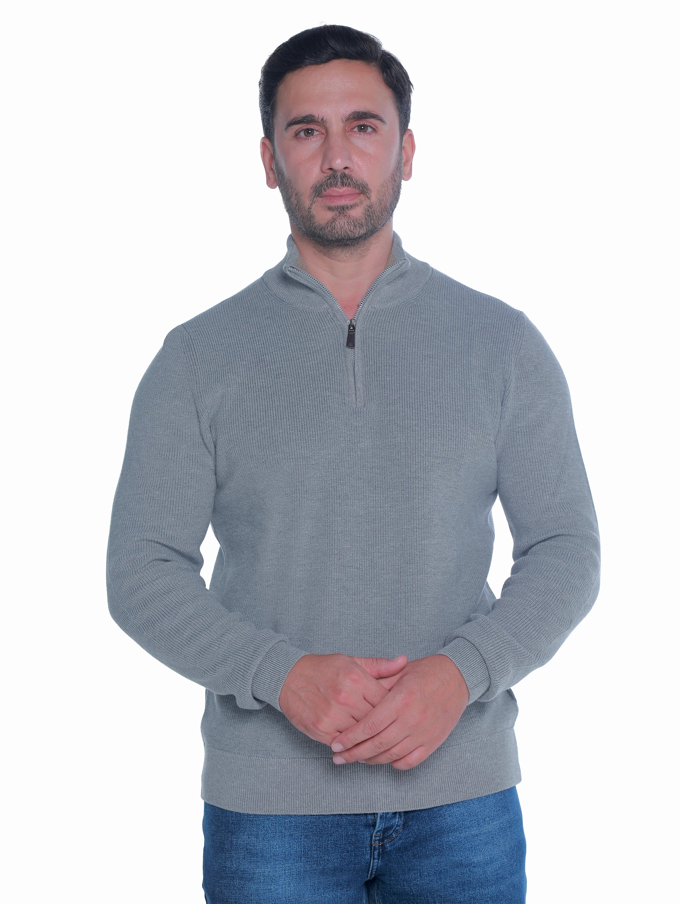Long Sleeved Grey Pullover With Thin Ribbed Design