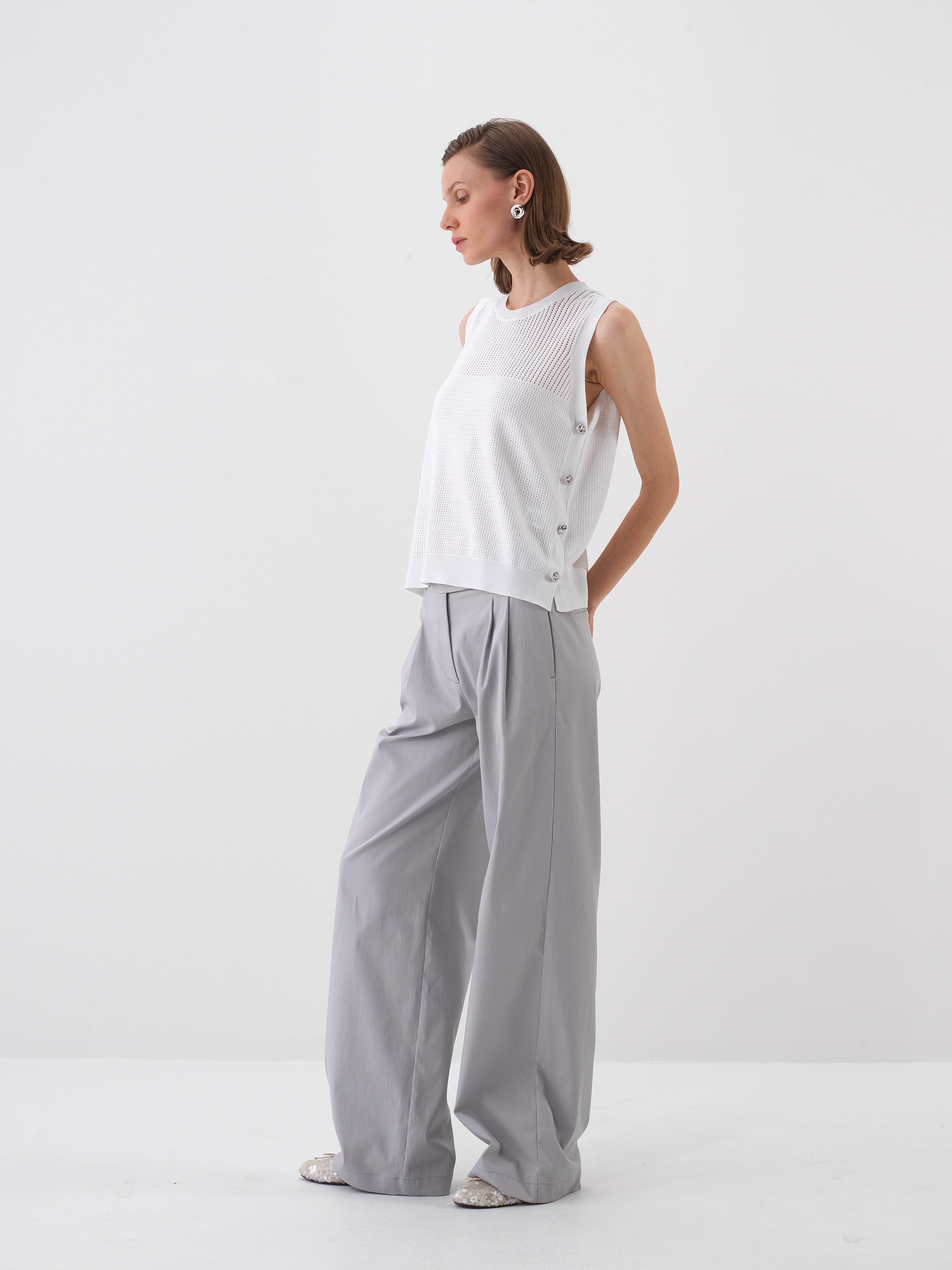 Xint White Top