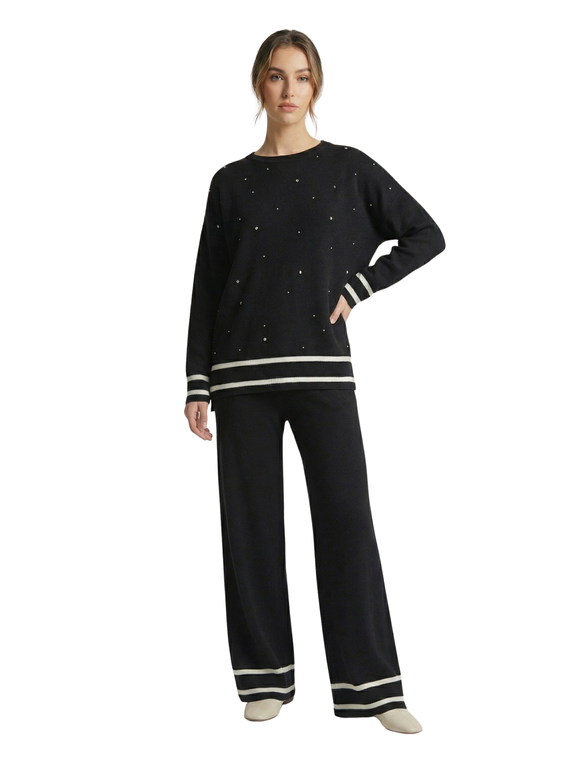 Long Sleeved Black Casual Set With Shiny Design