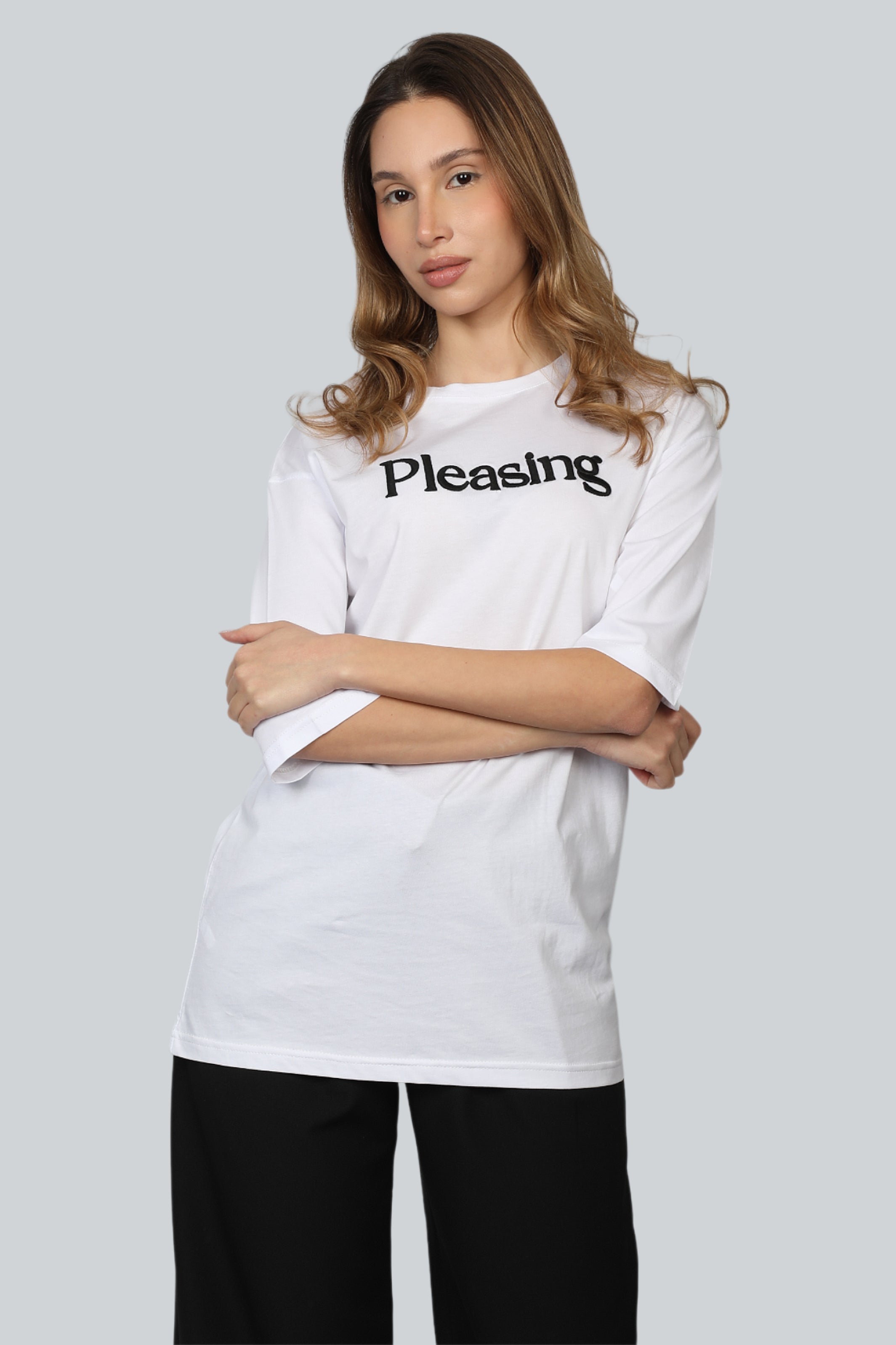 Women White T-shirt Pleasing Design