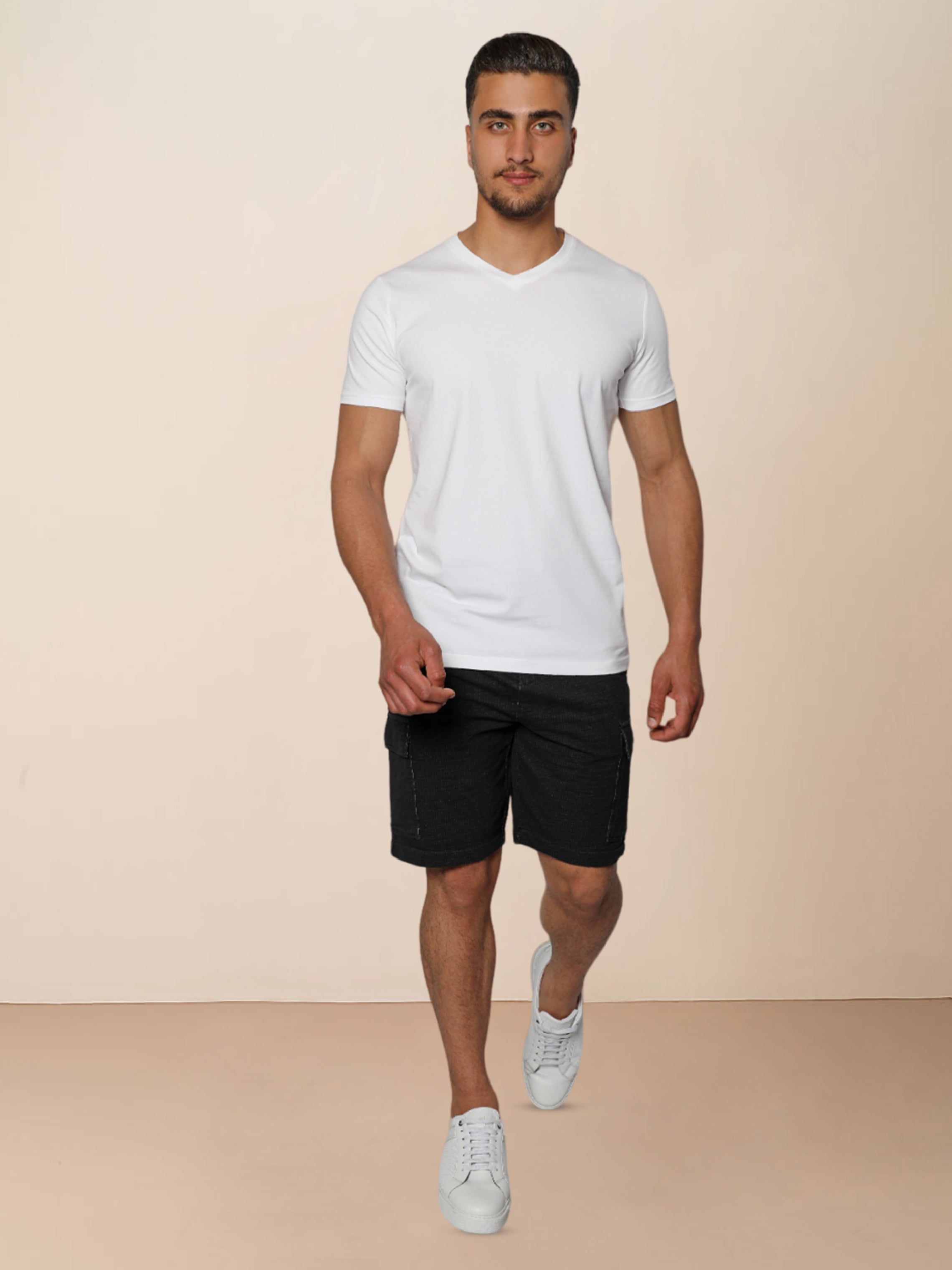 White Jack Dapper Shortsleeved Basic T-shirt With V-neck