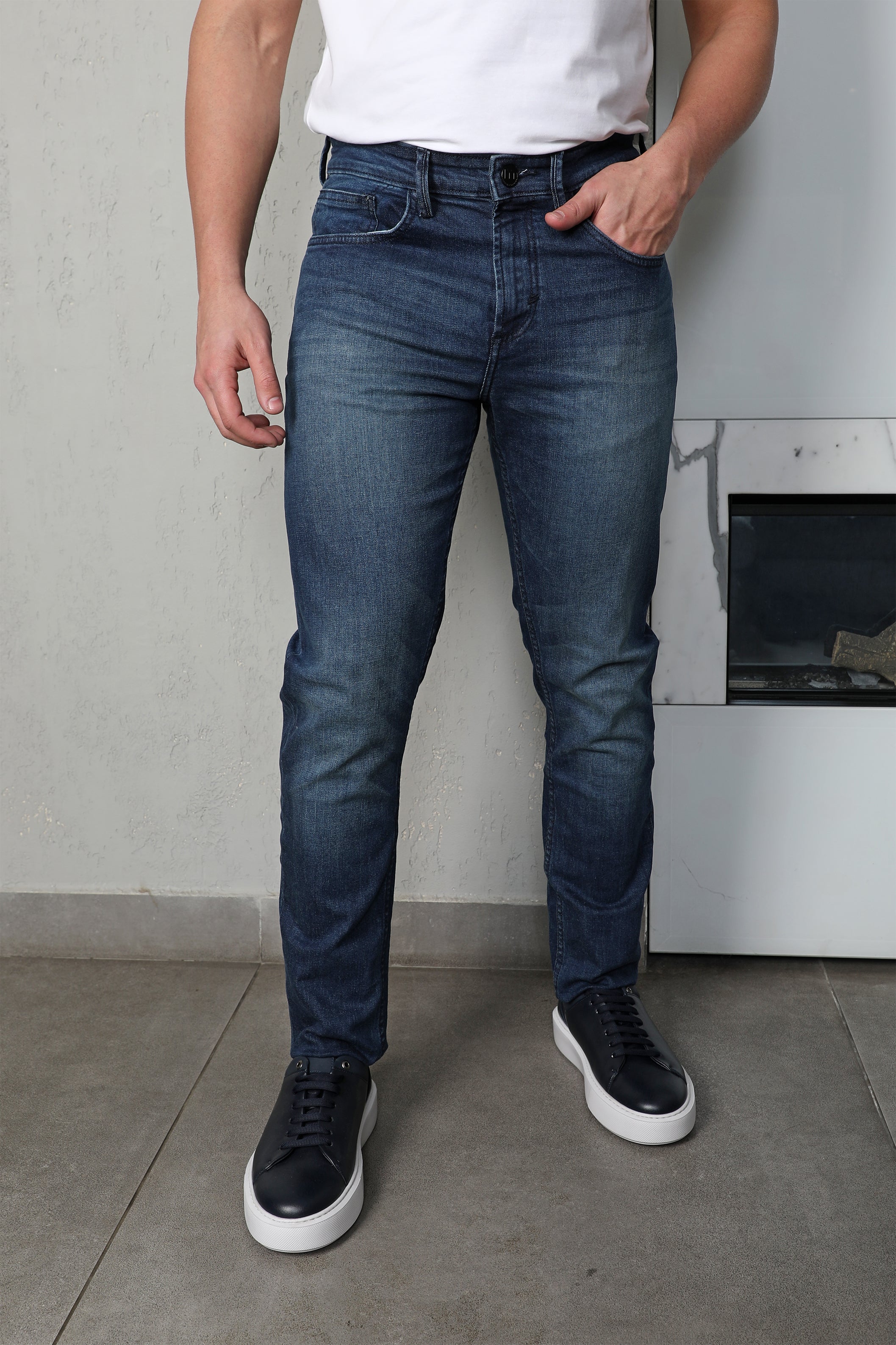 Moustache's Selvedge Denim Dark Blue Straight Slim Jeans
