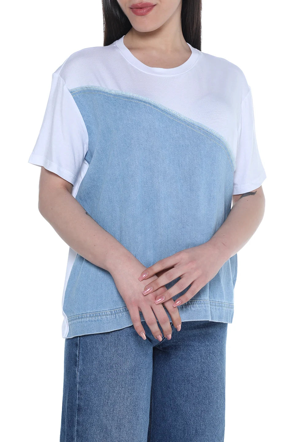 Short Sleeved White T-Shirt With Two-Tone Design