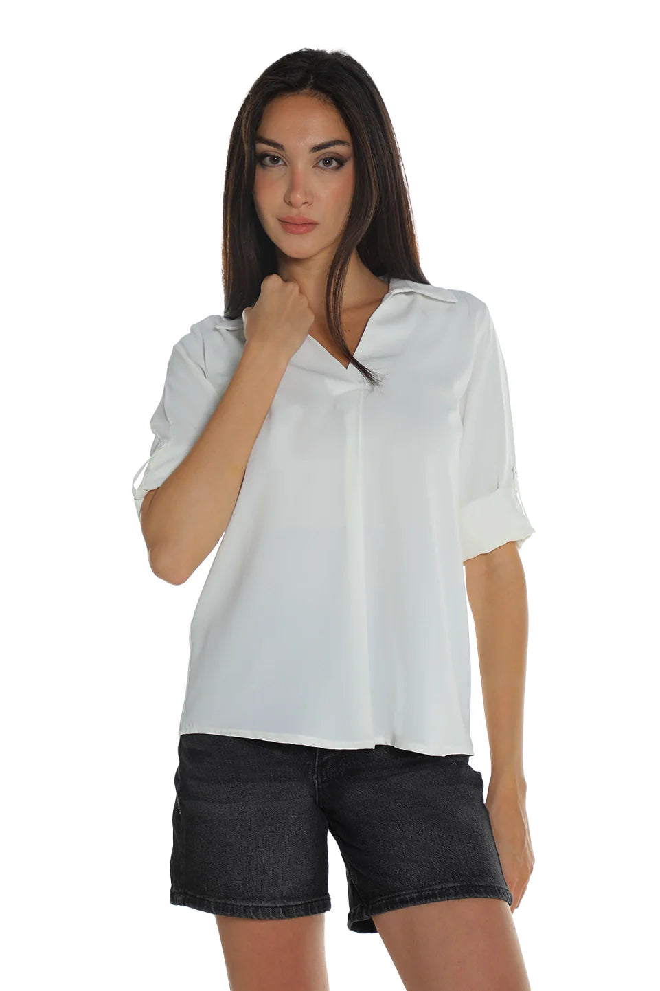 White Casual Shirt With Button To Close