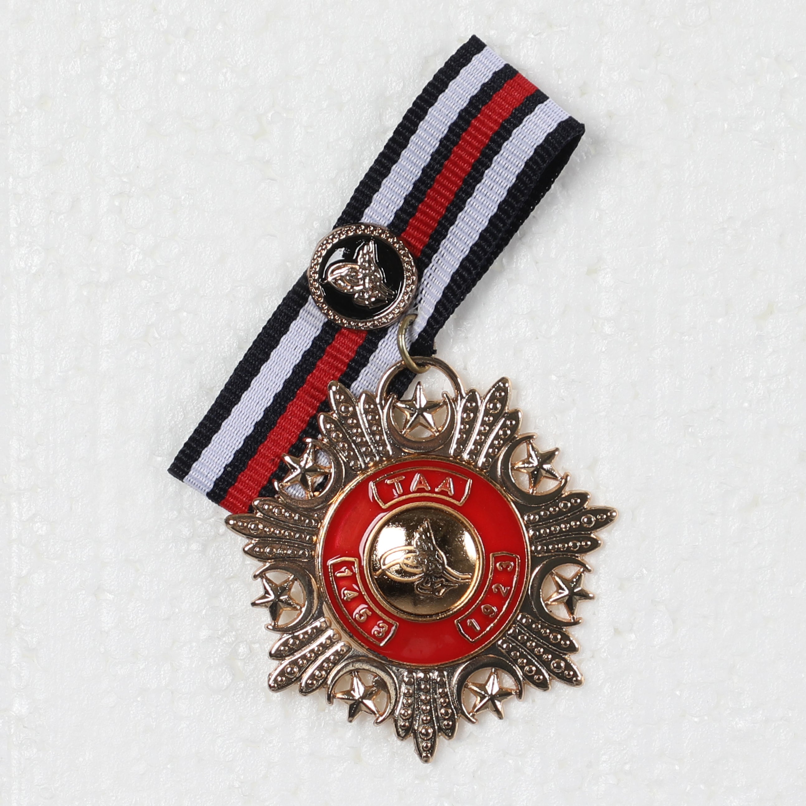 Chained Pin With Aircraft Symbol Design