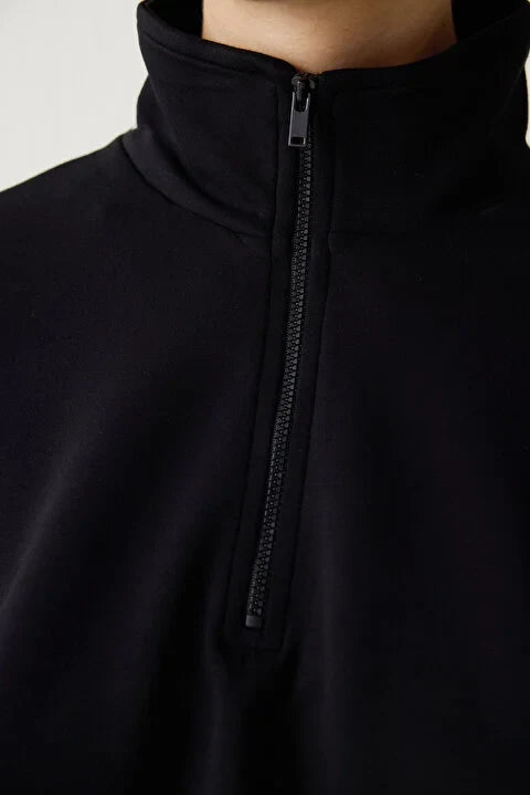 Penti Black Silky Feel High Collar Crop Sweater