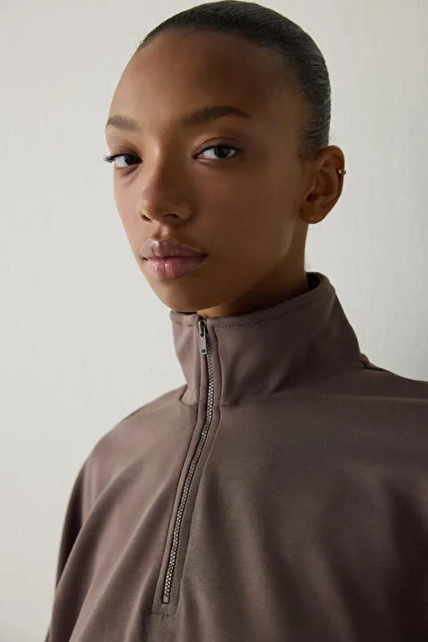 Penti Khaki Silky Feel High Collar Crop Sweater