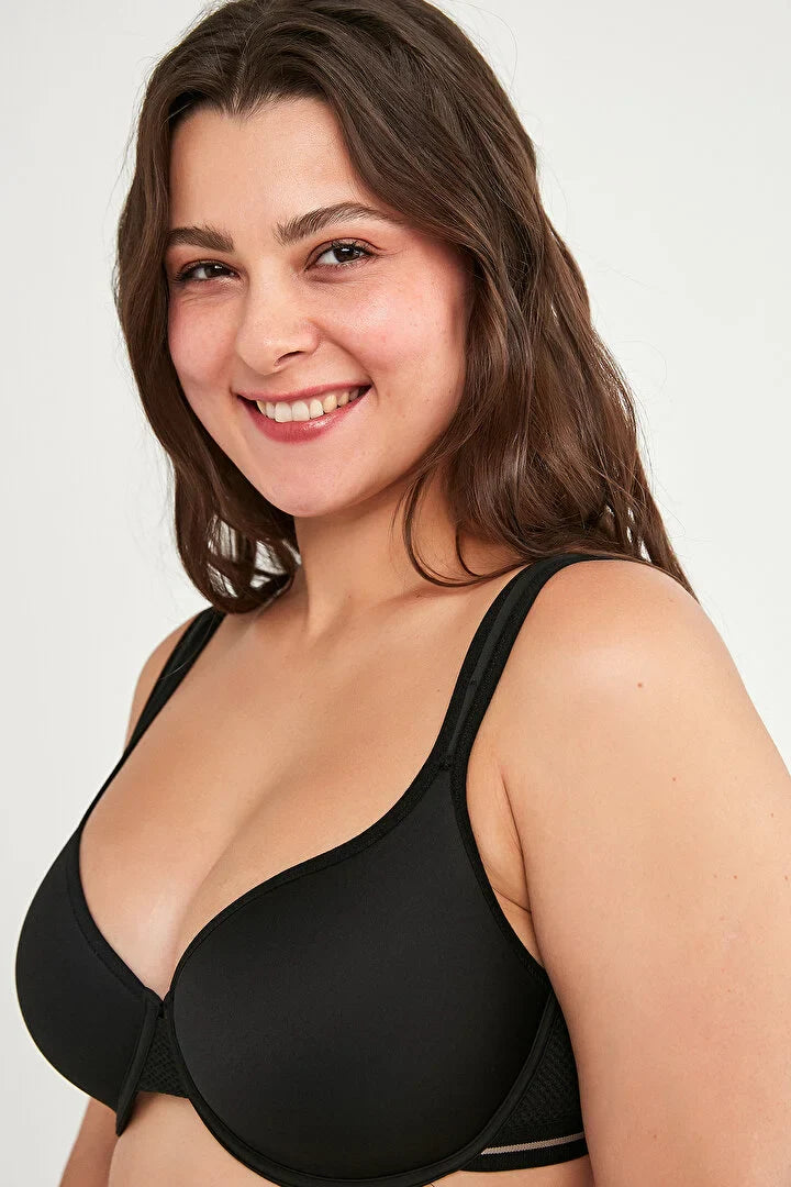 Penti Black Breathable Padded Bra