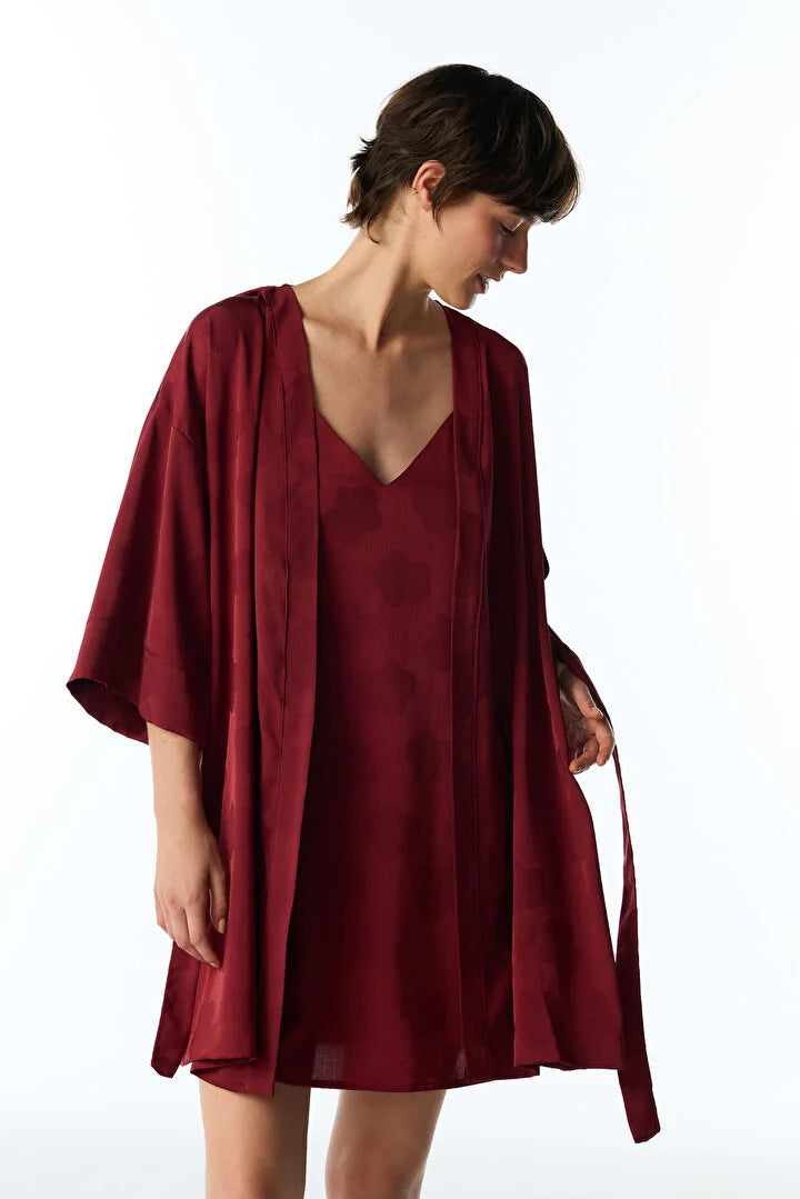 Penti Bordeaux Orquidea Satin Floral 3/4 Sleeve Robe