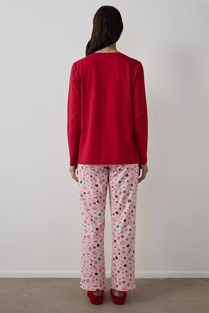 Penti Red Joyous Time New Year's Themed Crew Neck Long Sleeve Pajama Set