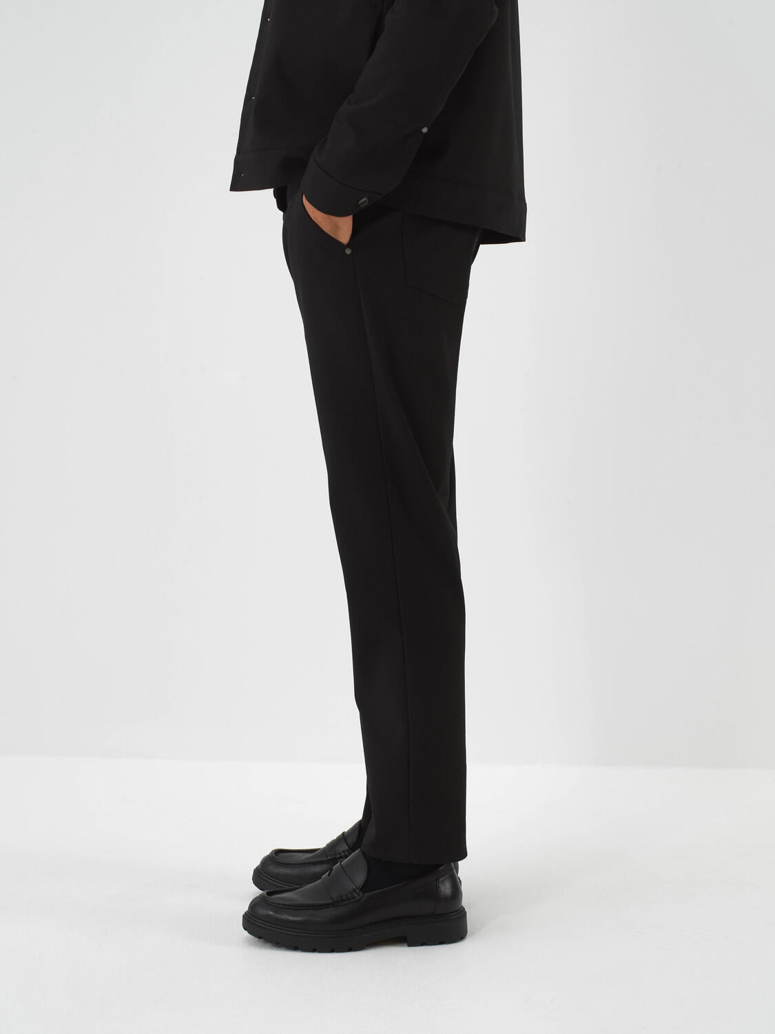 Xint Black Cotton Slim Fit Pant