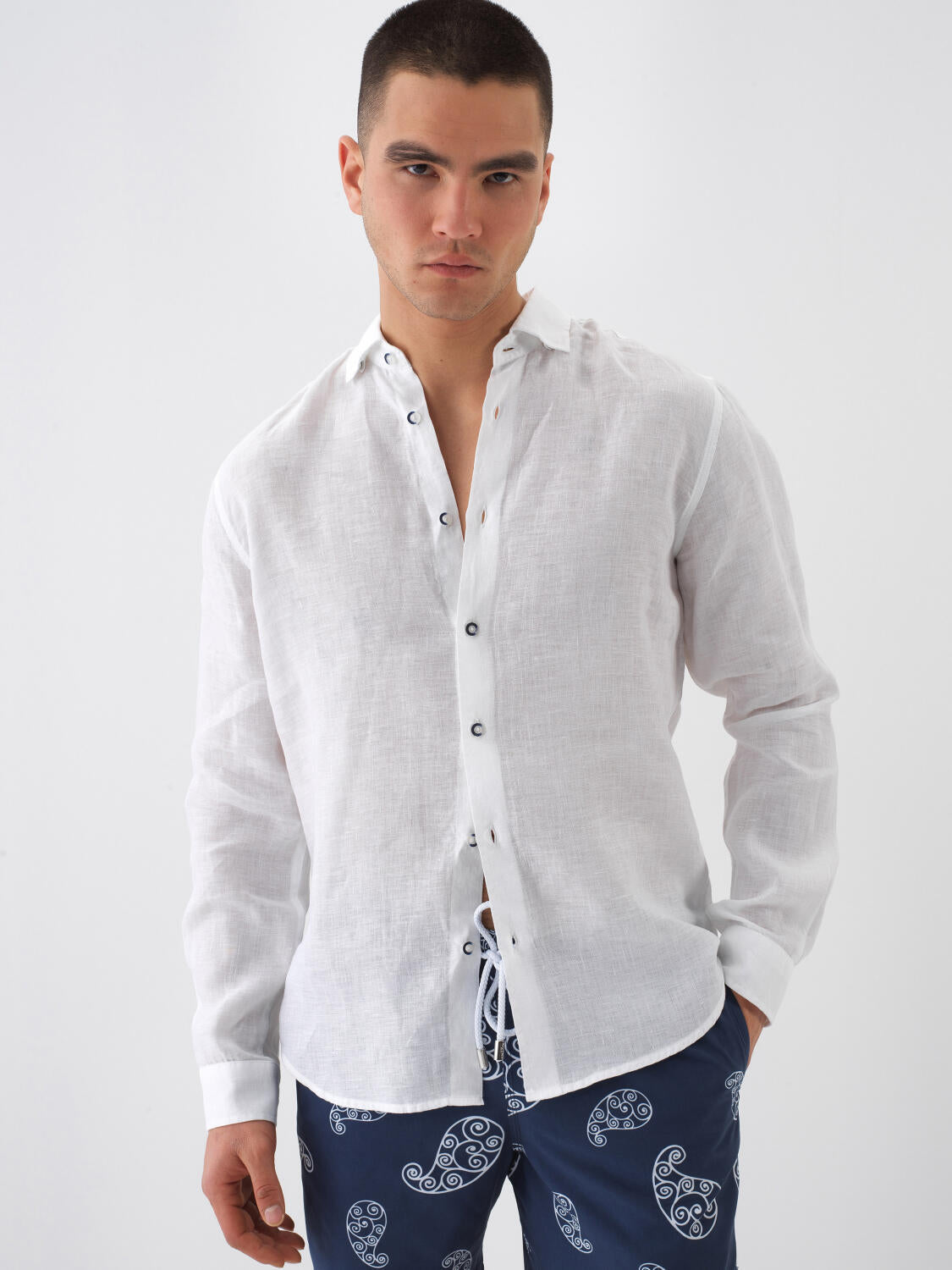 Xint White Regular Fit Linen Long Sleeved Shirt