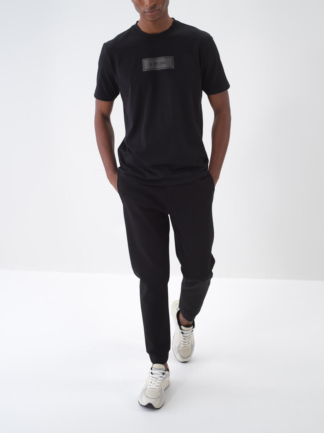 Xint Black Regular Fit Cotton Jogging