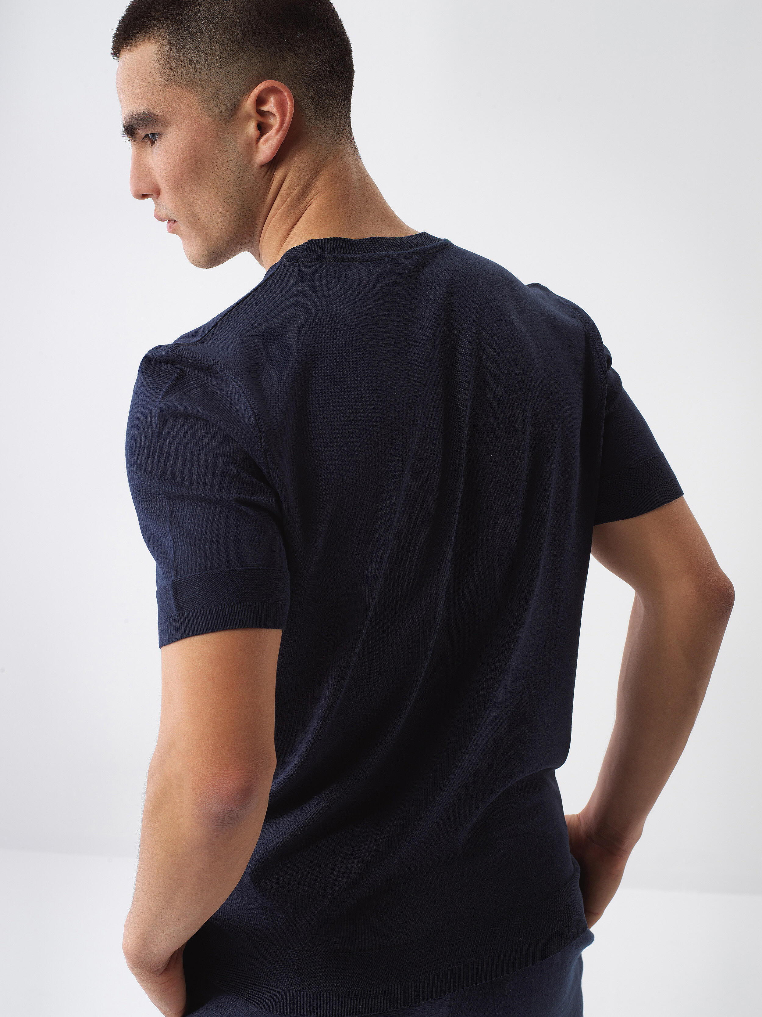 Xint Plain Navy T-Shirt