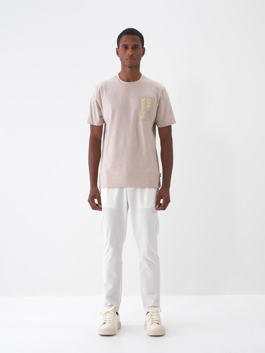 Xint Men Beige T-shirt With Summer Vibes Design