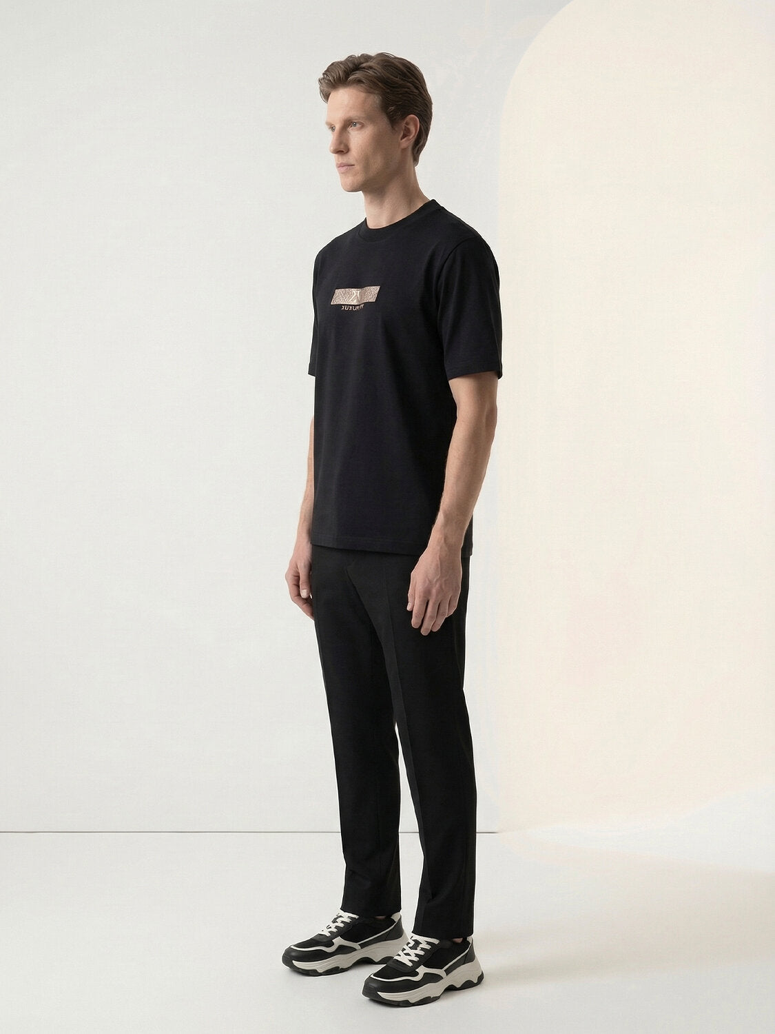 Xint Black Short Sleeved Printed Design T-Shirt
