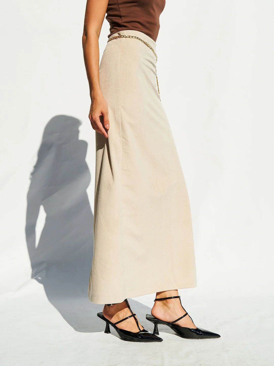 Lefon Straight Cut Beige Skirt With Slits