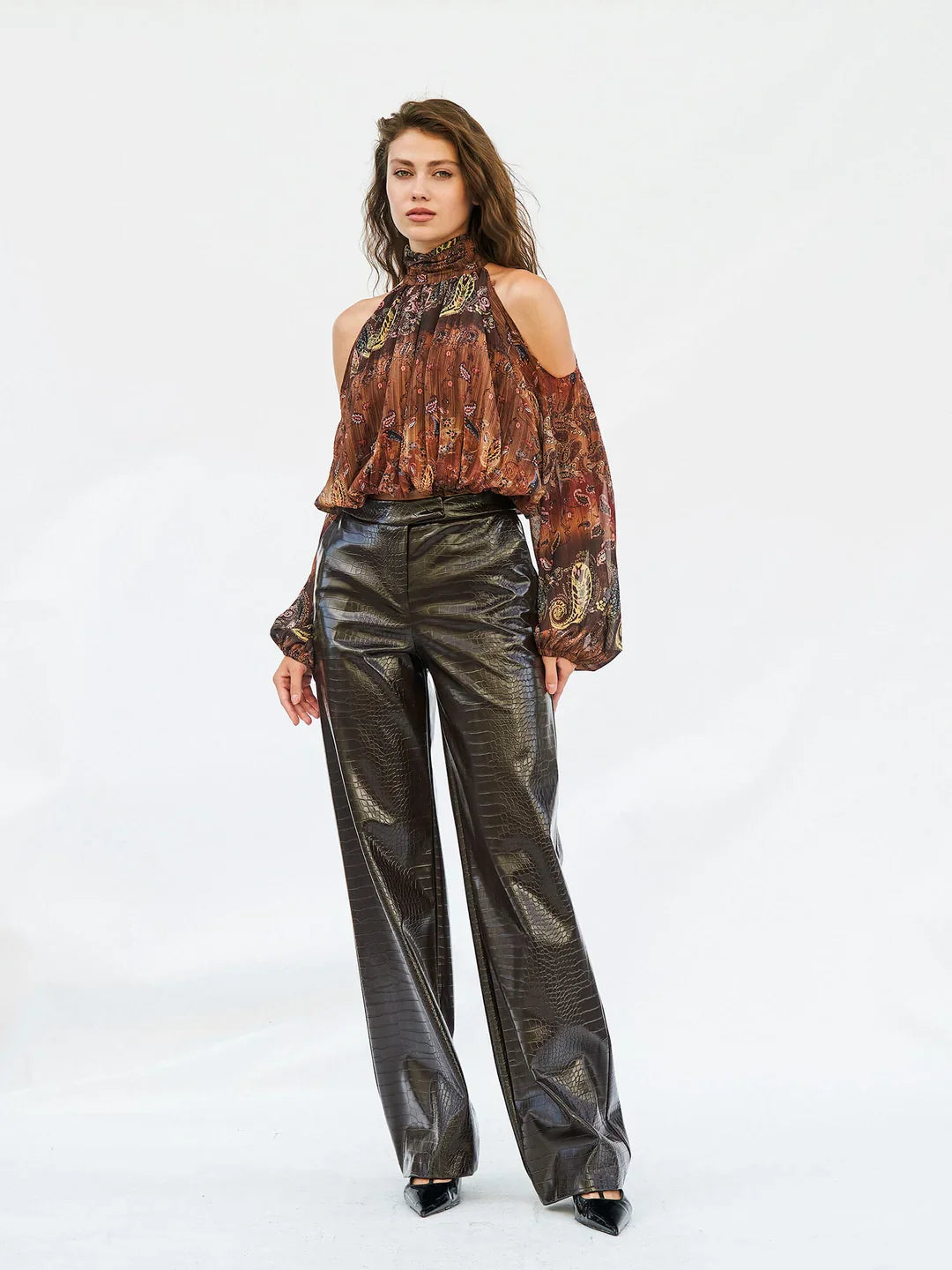 Lefon Off-The-Shoulder Elastic Waist Brown Top