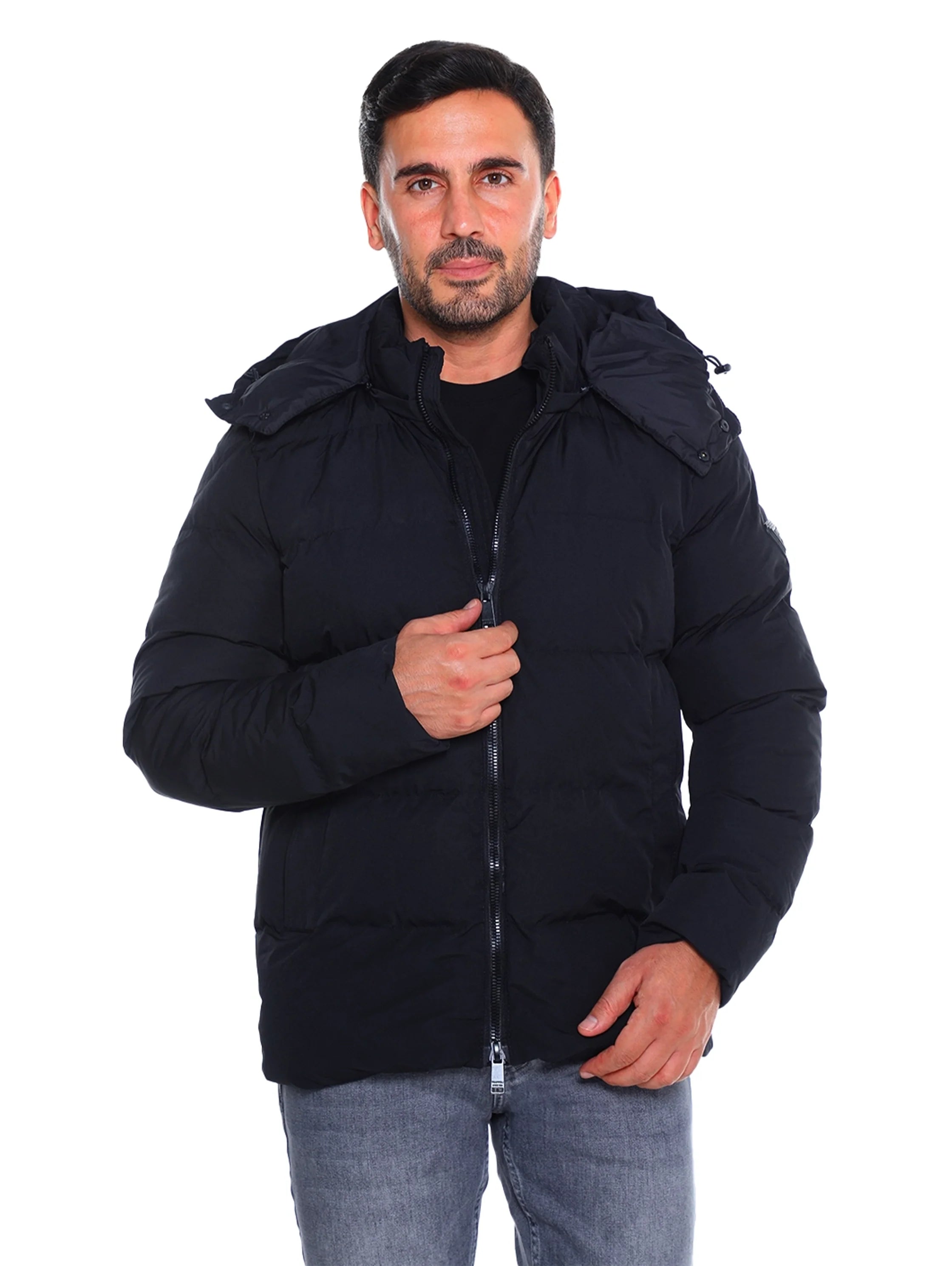 Black Puffer Warme Jacket With Attached Hood