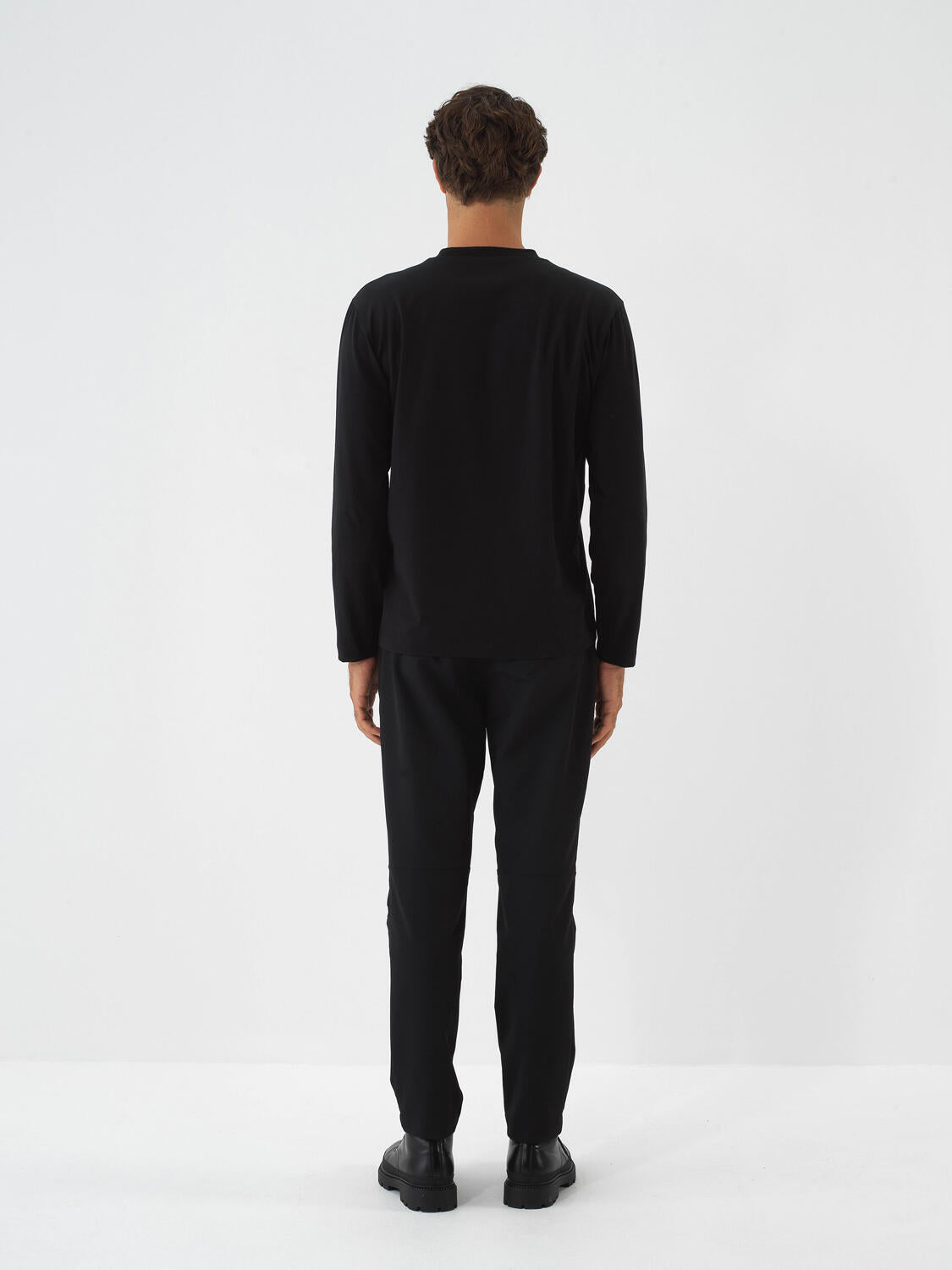 Xint Regular Fit Long Sleeve Black Pullover