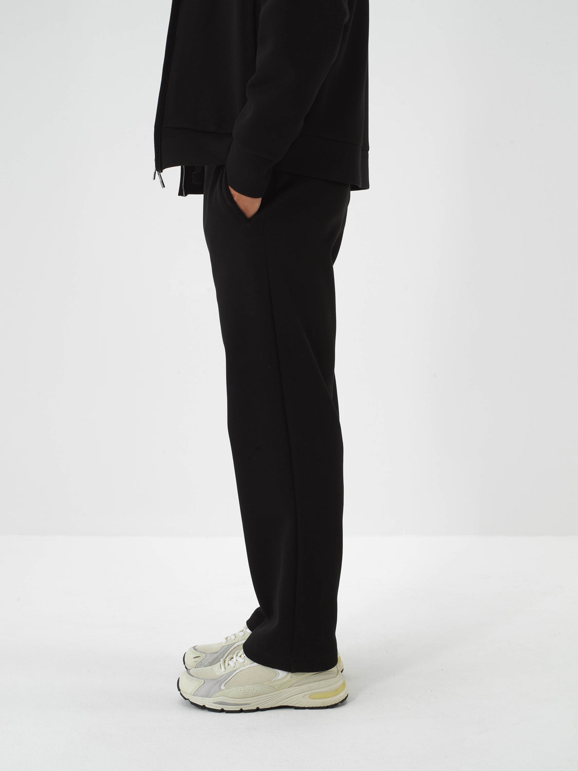 Xint Black Cotton Oversized Jogging