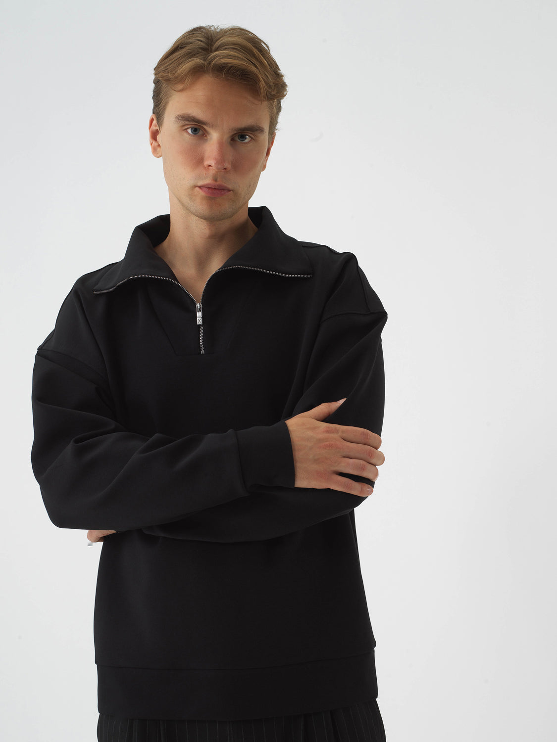 Xint Black Cotton Textured Oversize Pullover