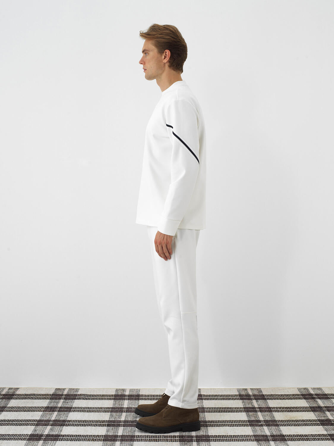 Xint Offwhite Flexible Textured Regular Fit Sweater