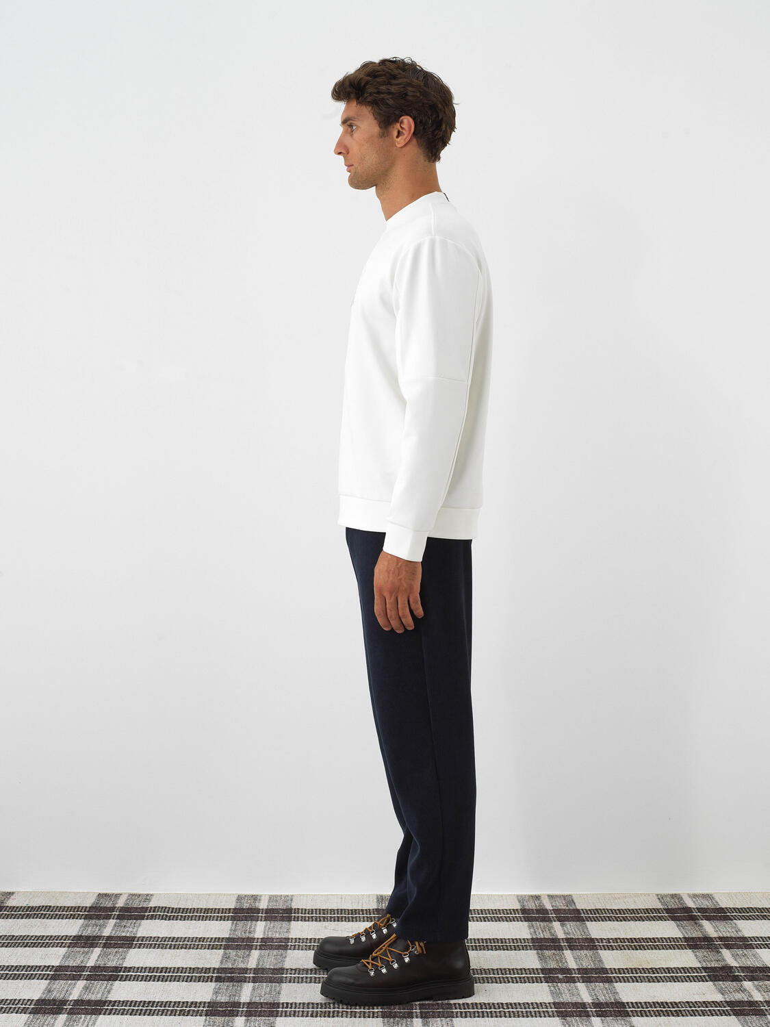 Xint Offwhite Flexible Textured Regular Fit Sweater