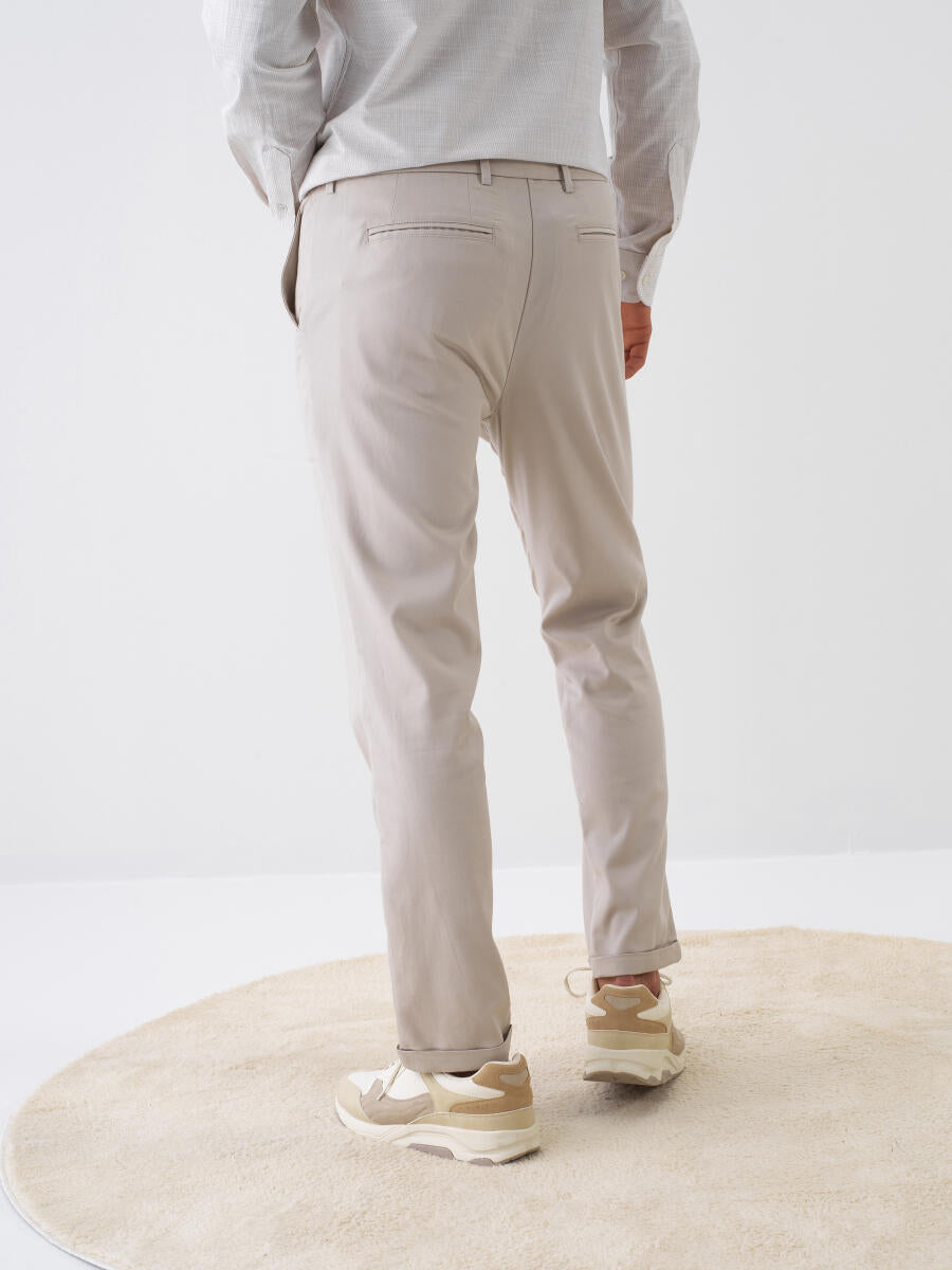 Xint Beige Slim Fit Cotton Jogger Pant