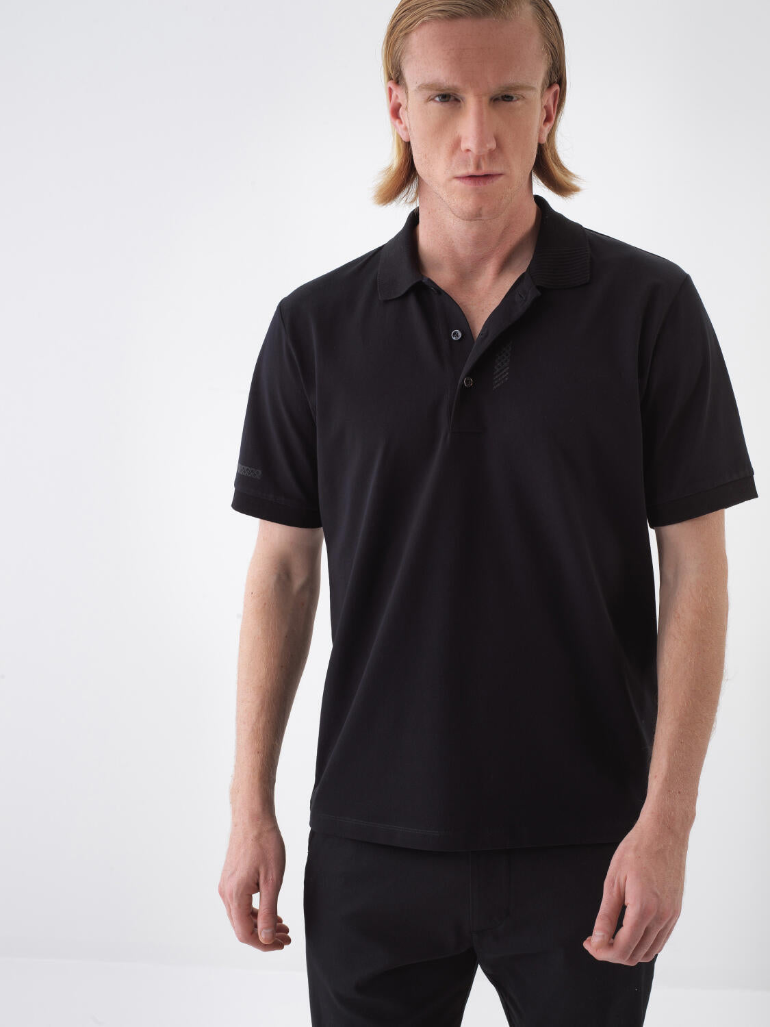 Xint Short Sleeved Black Polo
