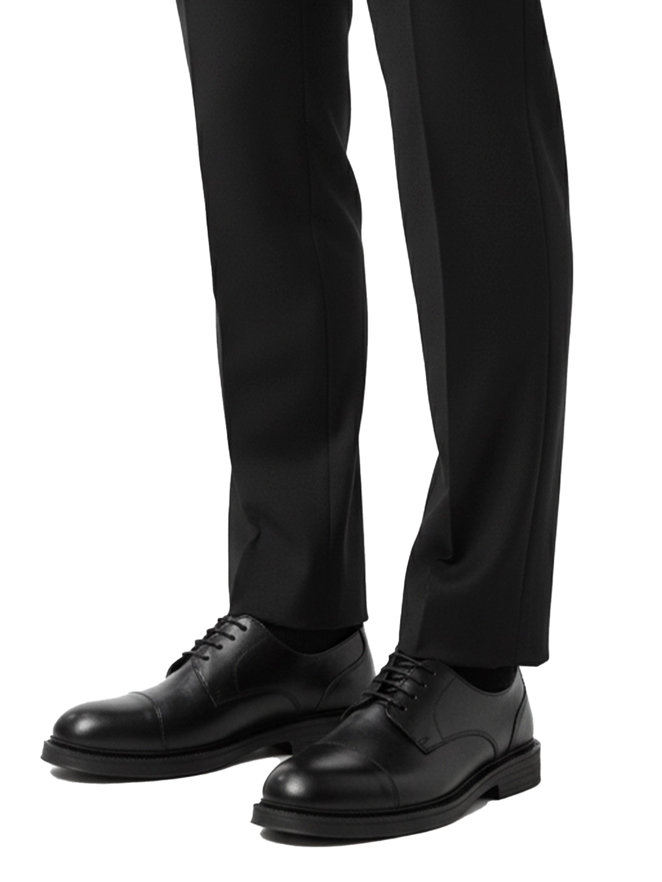 Black Leather Shoes With Rounded Toe