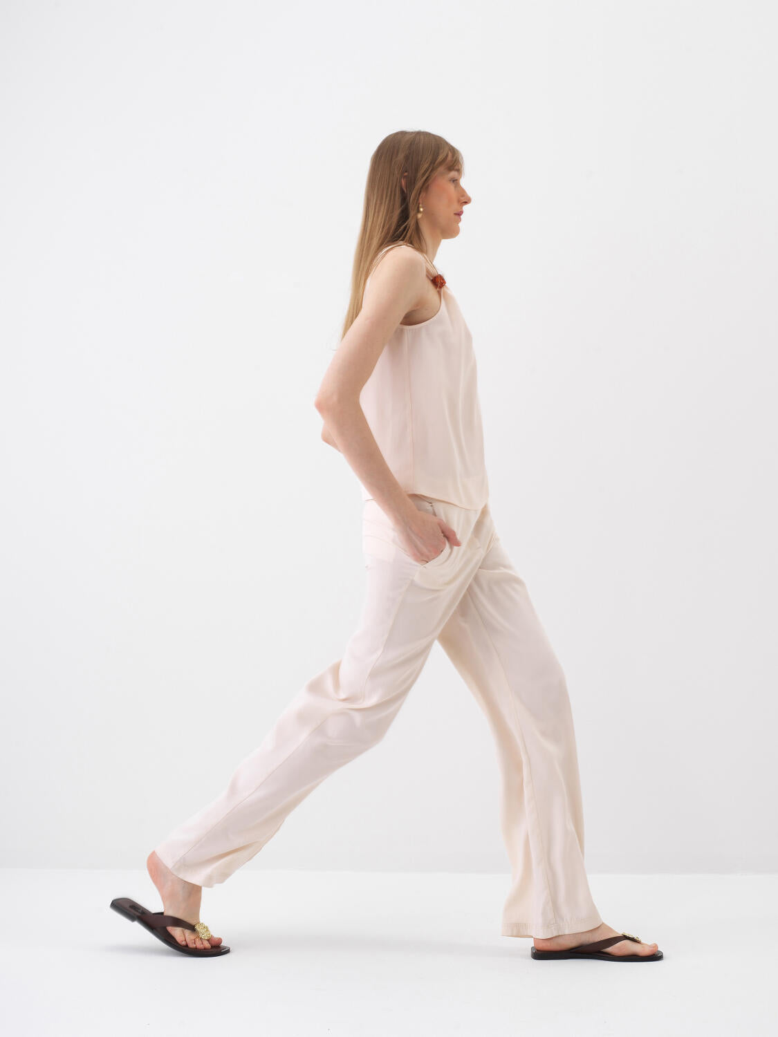 Xint Oversized Beige Pant