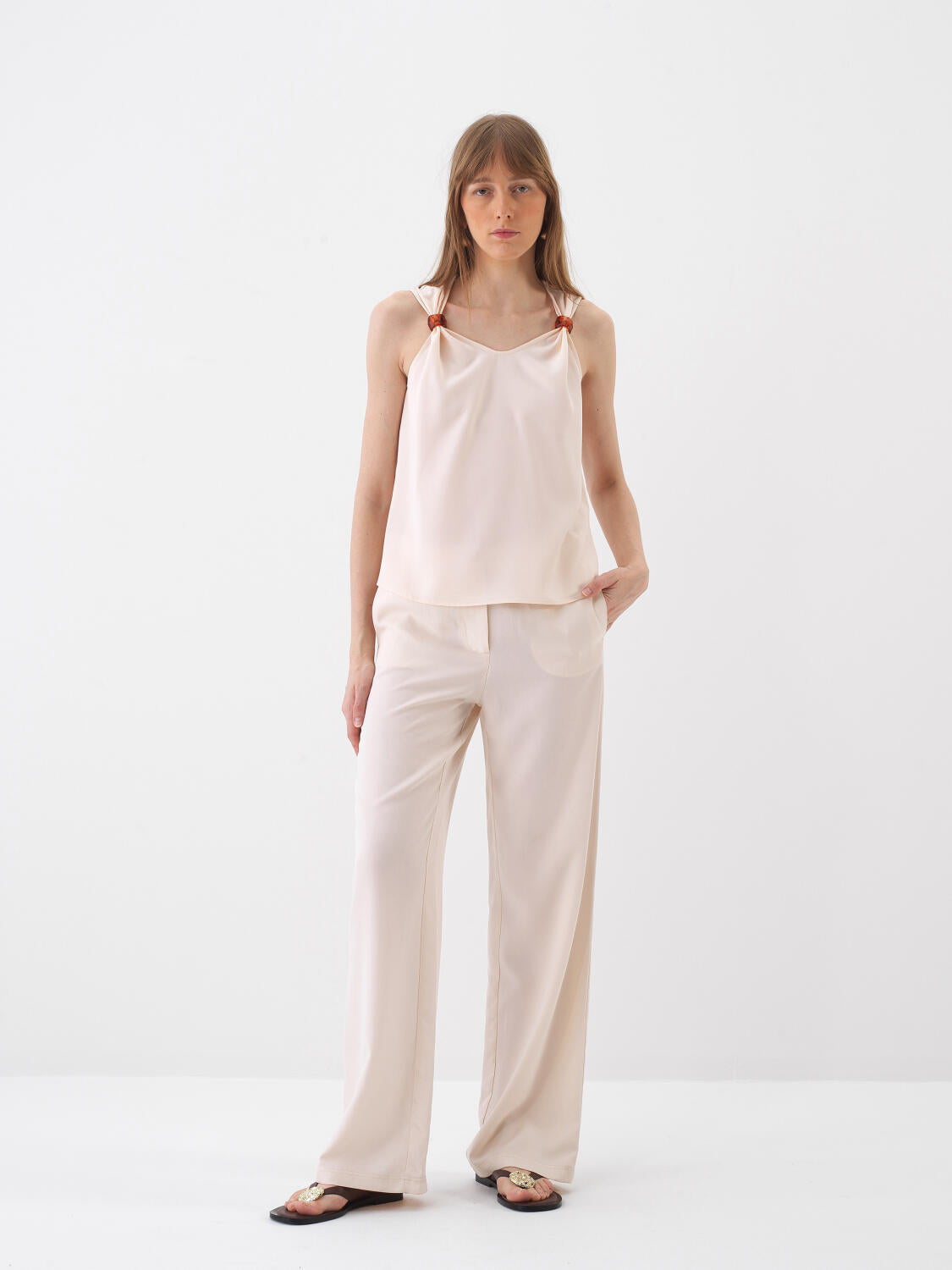 Xint Oversized Beige Pant