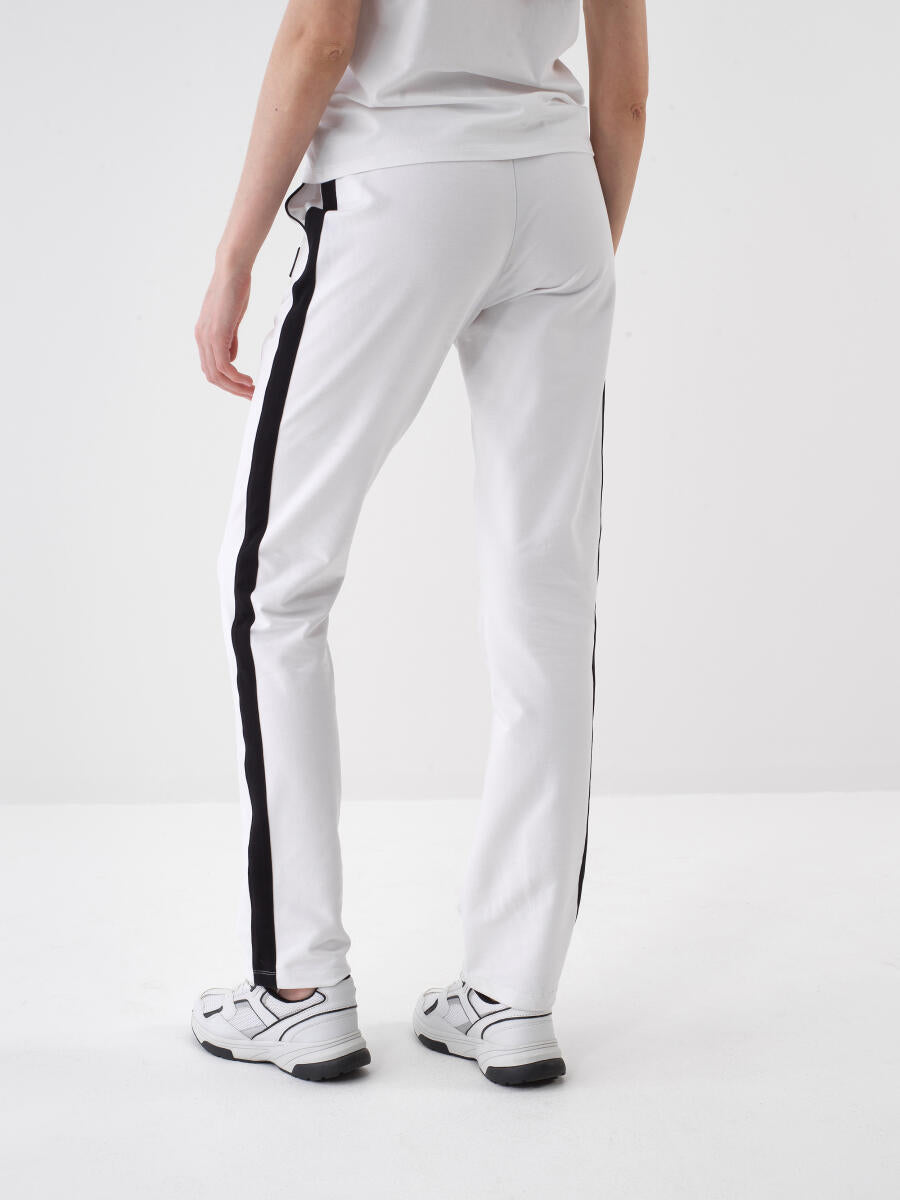 Xint White Regular Fit Cotton Pant