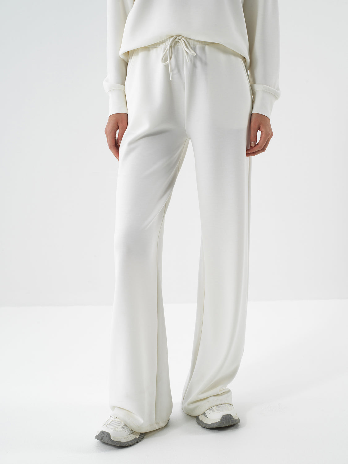 Xint Offwhite Modal Textured Oversized Pant