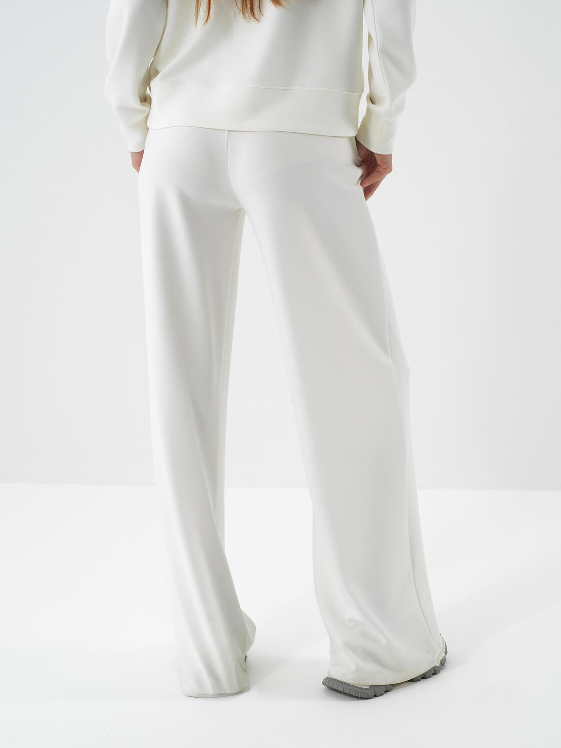 Xint Offwhite Modal Textured Oversized Pant